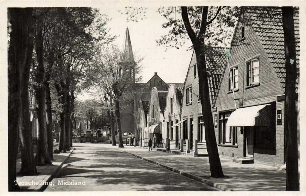 Terschelling, Midsland - dorpsgezicht - ongelopen, Verzenden, 1940 tot 1960, Ongelopen, Friesland