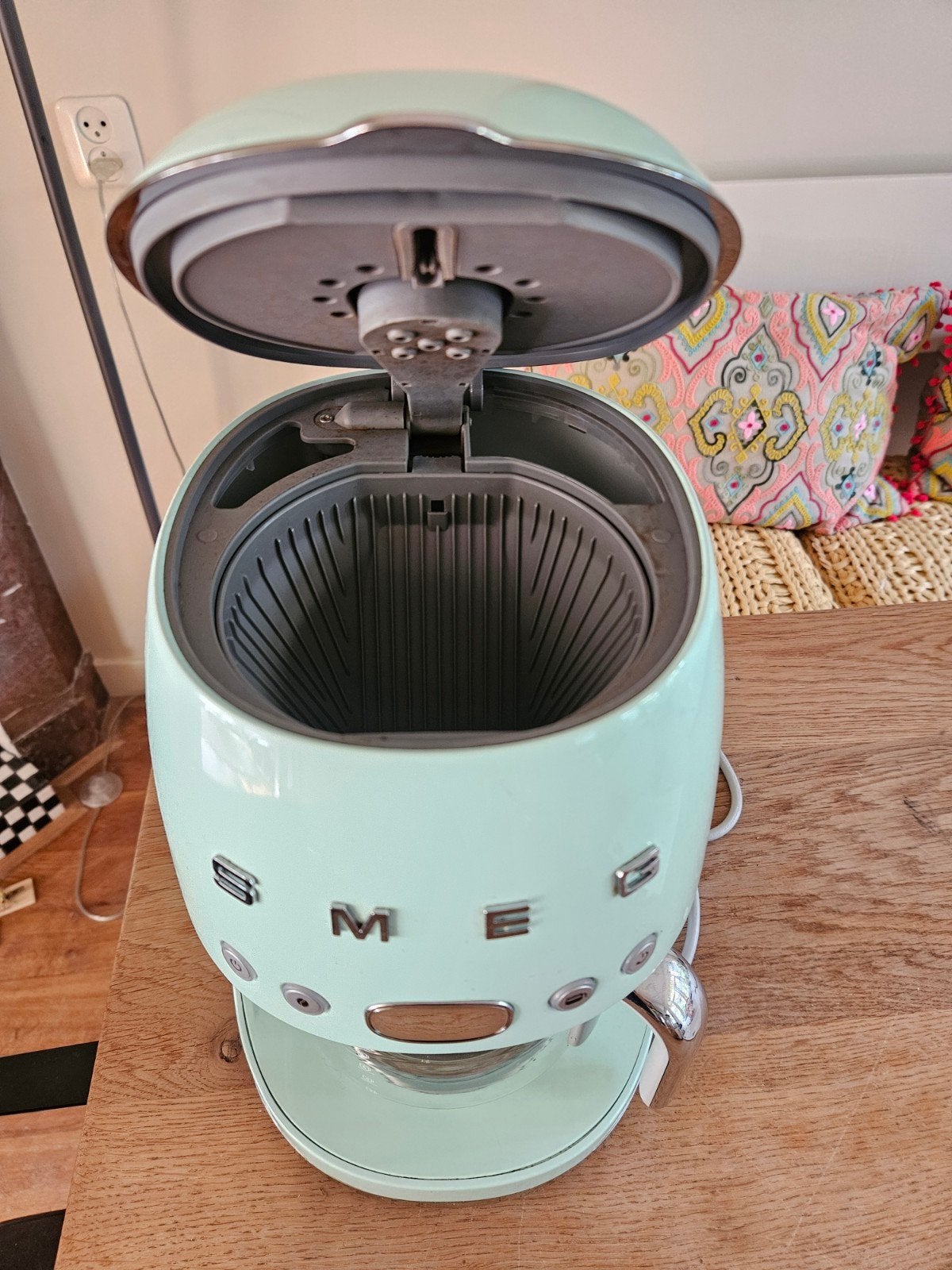 smeg koffiezetapparaat mintkleur, 4 liter of meer, Ophalen, Zo goed als nieuw