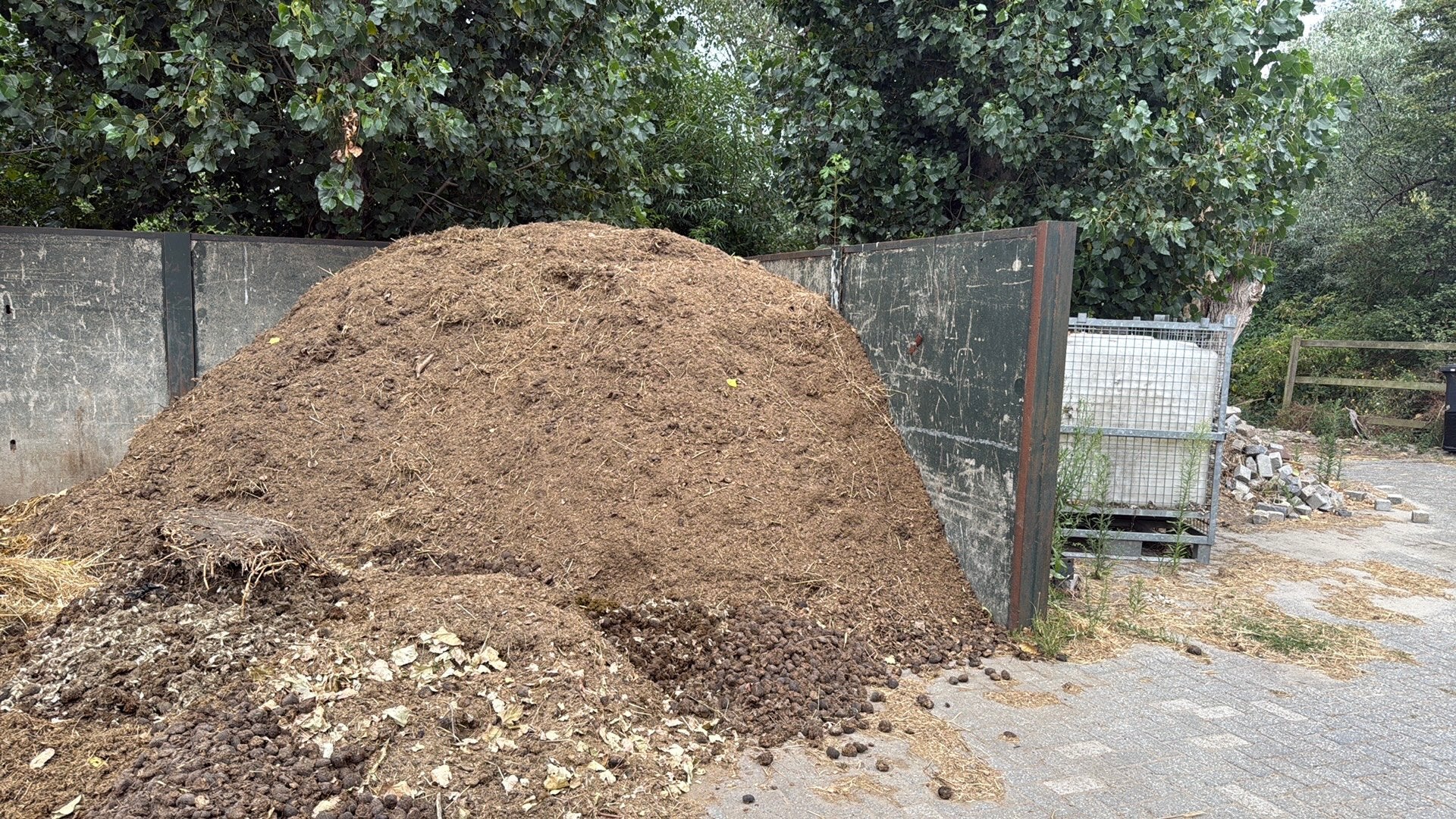 Paarden mest gratis, Ophalen, Nieuw