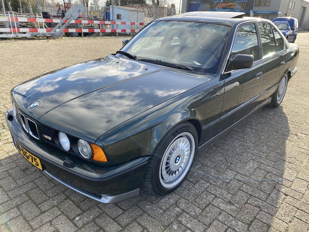 BMW M5 e34 3.5 U9 1989 Groen, Achterwielaandrijving, Automatische klimaatregeling, 700 kg, Leder