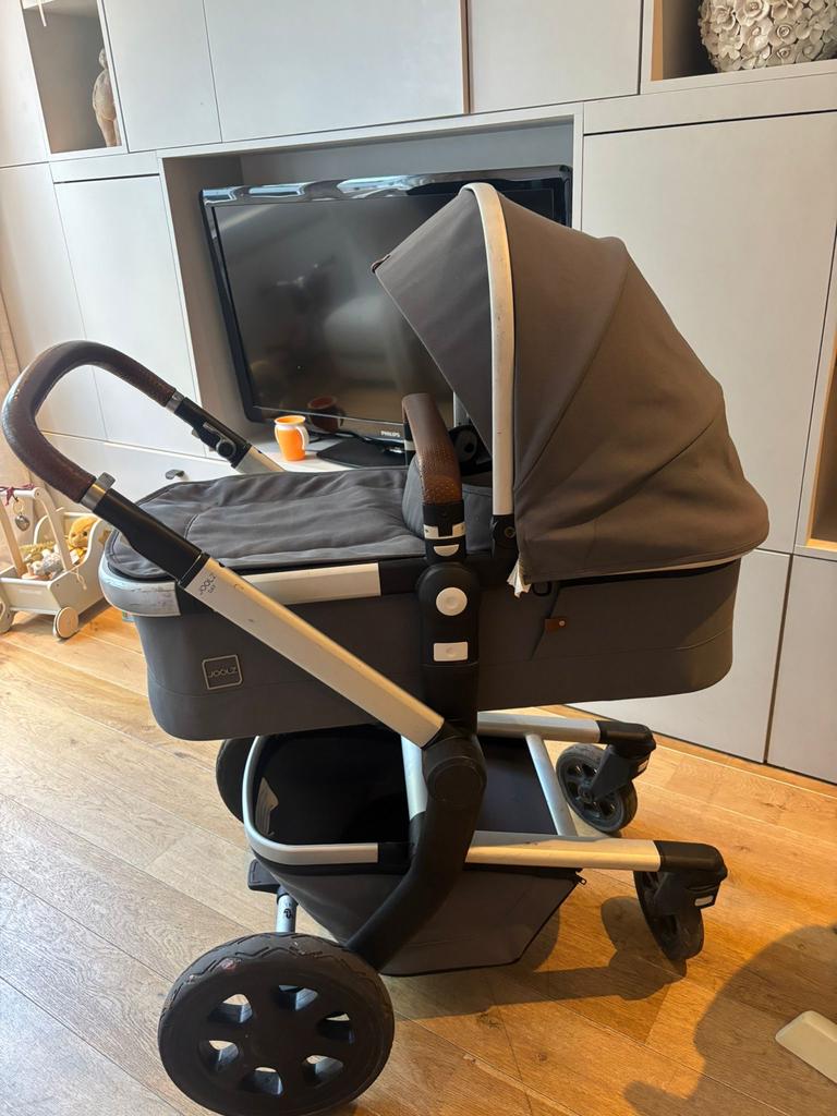 Joolz kinderwagen - Gebruikt met gebruikerssporen, Kinderen en Baby's, Kinderwagens en Combinaties, Gebruikt, Verstelbare duwstang