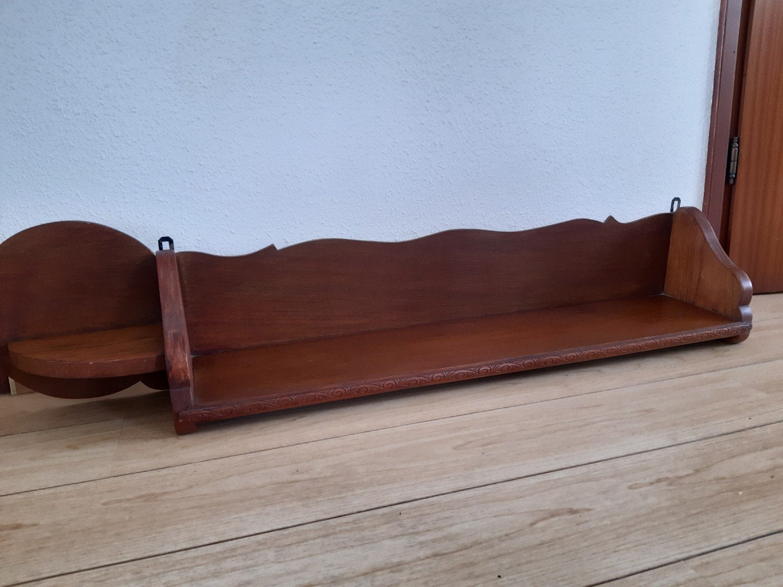 Houten wandrek, Ophalen