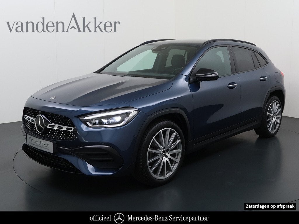 Mercedes-Benz GLA 250e AMG // SoH 97,4% // Distronic // Head, Auto's, Mercedes-Benz, 12 maanden, 77 km/l, Zwart, Blauw