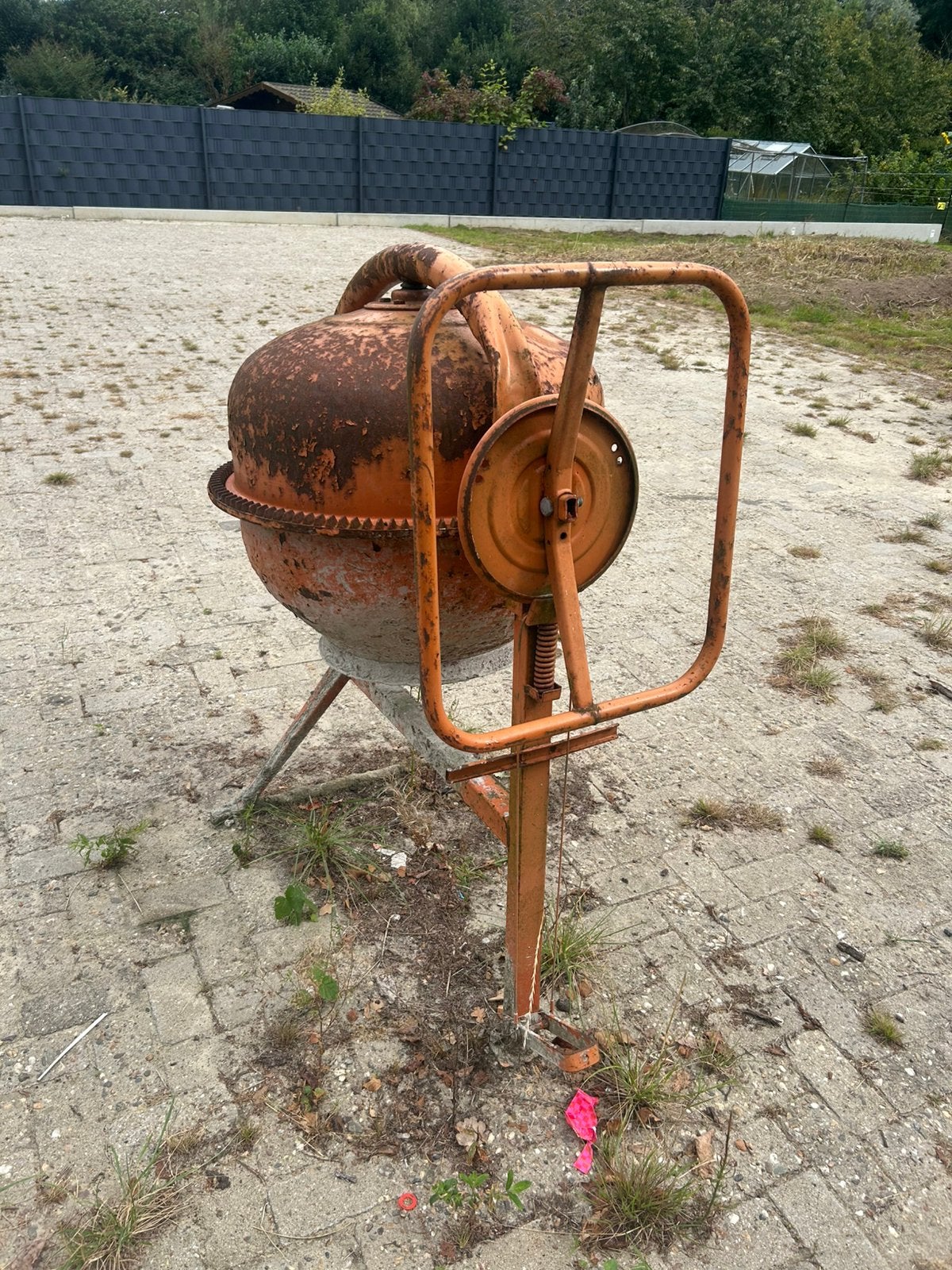 Te huur betonmolen, Doe-het-zelf en Verbouw, Ophalen of Verzenden
