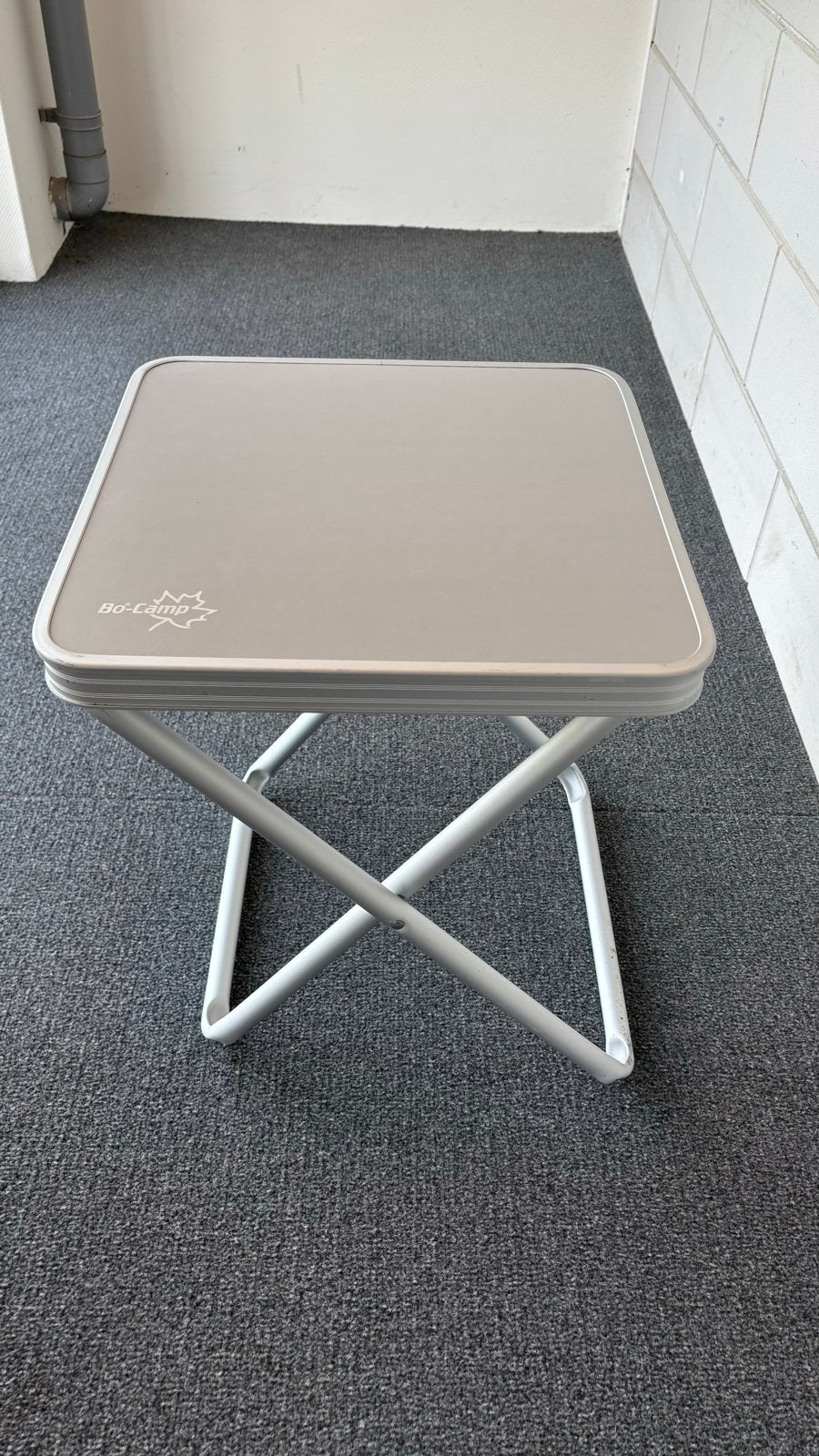 Bo-Camp Krukje met opzetblad - Campingkruk/ bijzettafel, Ophalen, Zo goed als nieuw, Campingstoel