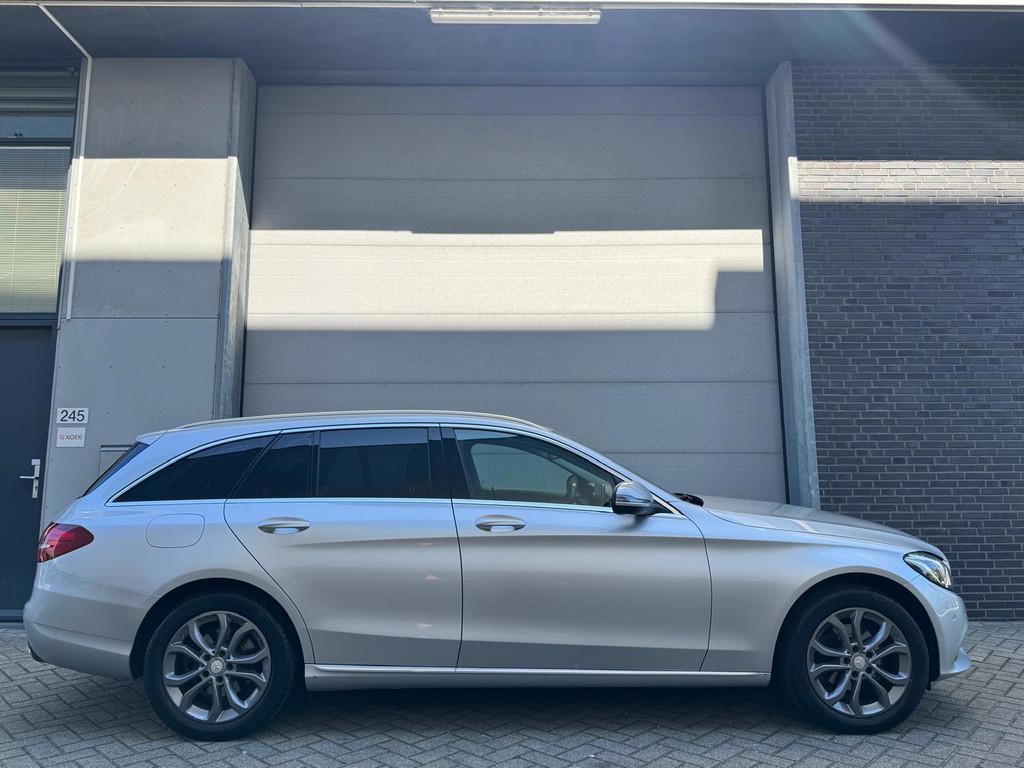 Mercedes-Benz C-klasse Estate 180 Lease Edition [NL Auto | C, Automaat, Achterwielaandrijving, Leder en Stof, Lichtsensor