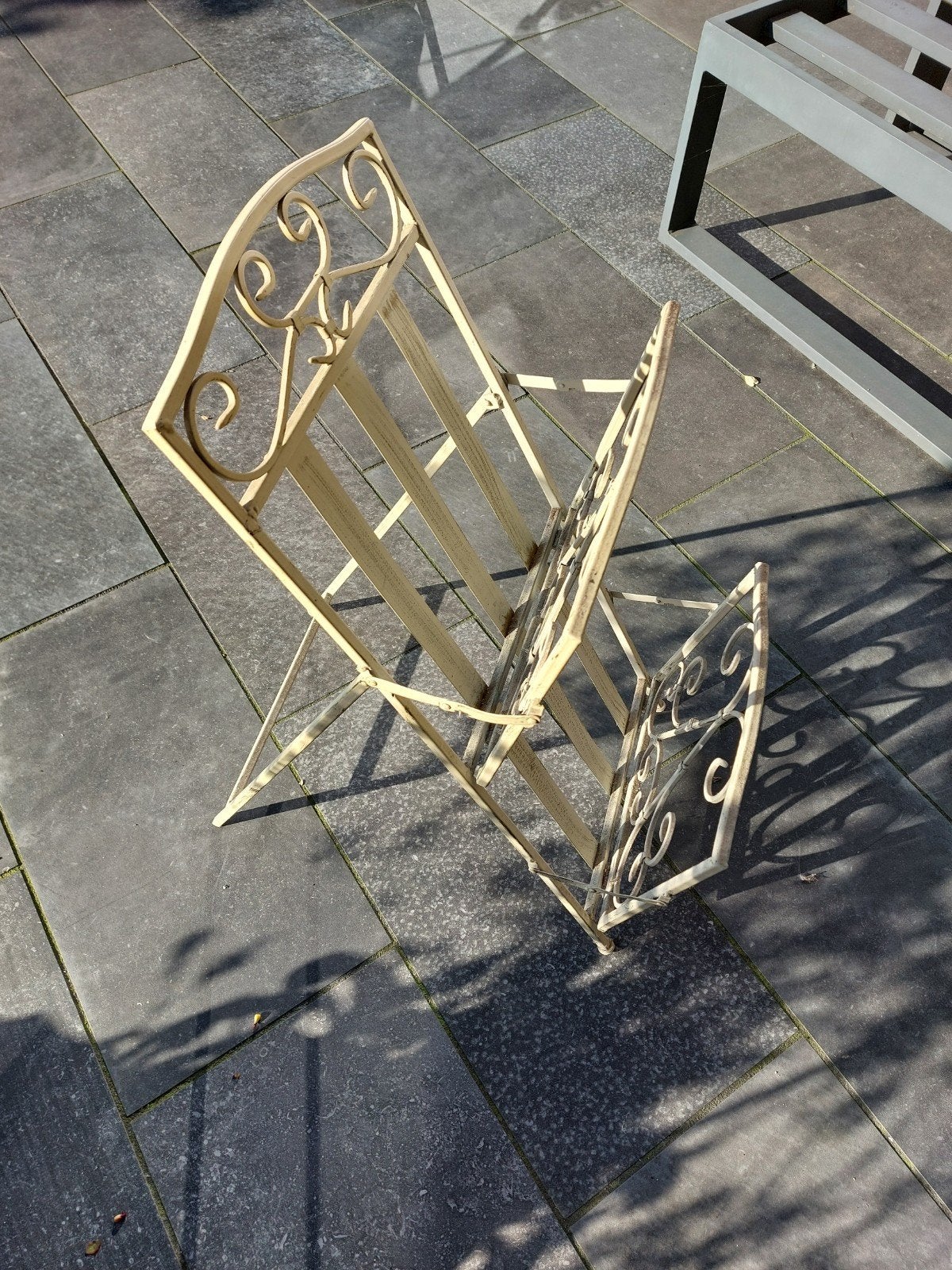 brocante ijzeren krante rek., Ophalen of Verzenden