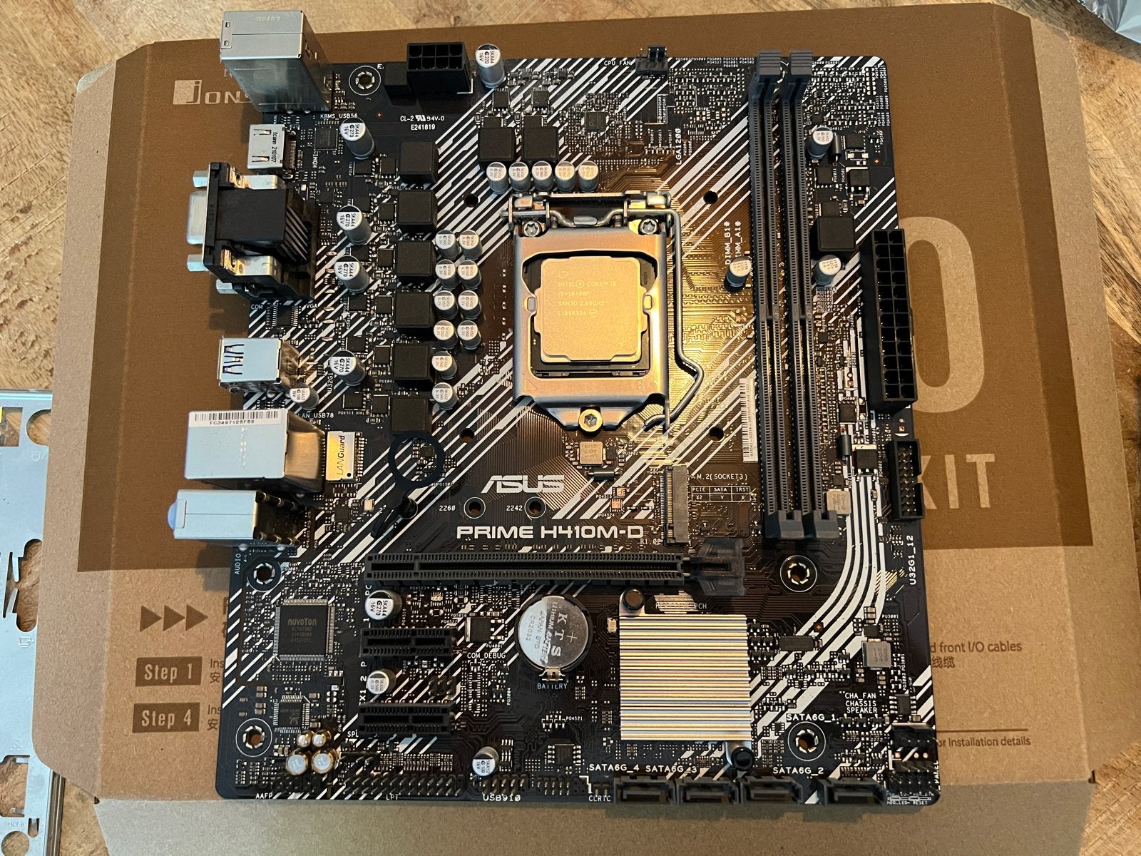 Intel Core i5-10400F CPU met ASUS H410 Micro-ATX Moederbord, Computers en Software, Processors, Ophalen of Verzenden, Gebruikt