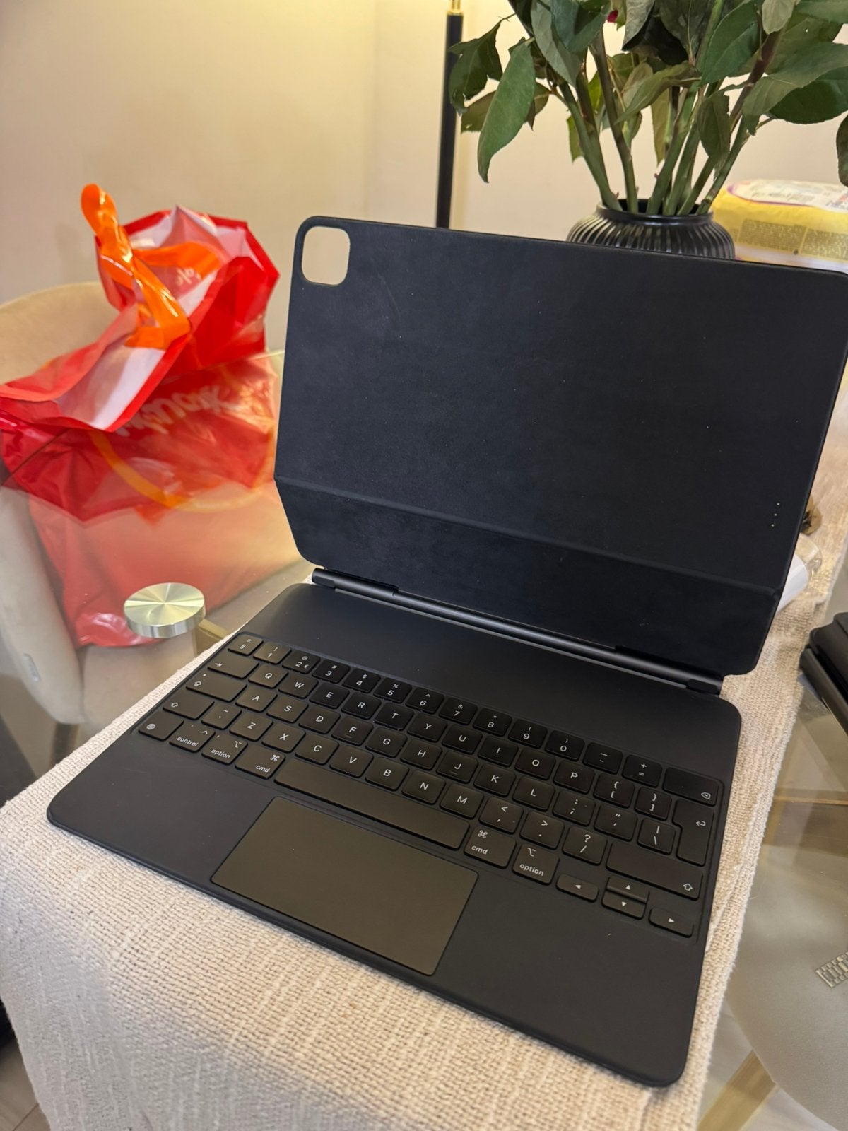 apple ipad keyboard pro 12.9, Ophalen of Verzenden, Zo goed als nieuw, 12 inch, Bescherming voor- en achterkant
