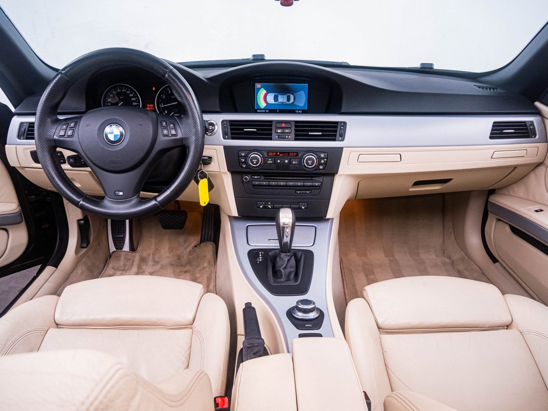 BMW 3-serie Cabrio 320i Origineel M-Sport PDC|Clima|Cruise!, Auto's, Achterwielaandrijving, Beige, 4 cilinders, Cabriolet