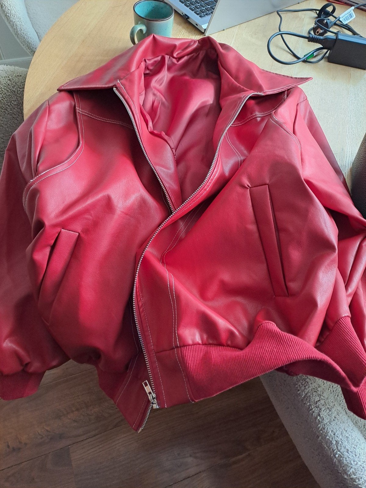 Rood Imitatie Leren Bomberjack - Zo goed als nieuw, Kleding | Dames, Maat 46/48 (XL) of groter, Ophalen of Verzenden, Rood, Onbekend