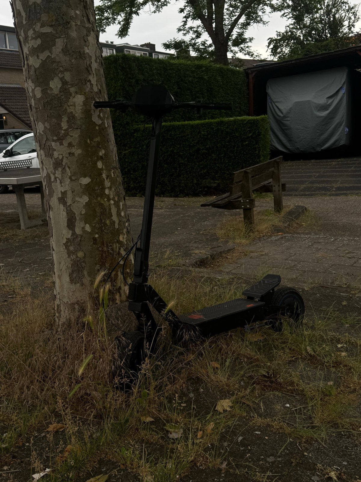 Begrenzde kukrin g2 met lekke band, Fietsen en Brommers, Steps, Ophalen, Gebruikt, Elektrische step (E-scooter)