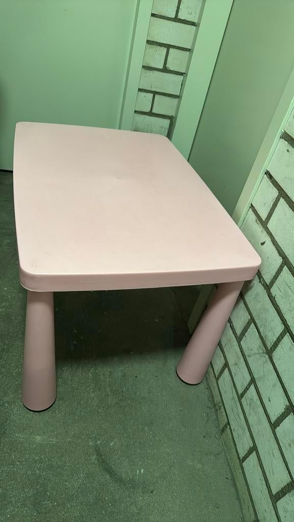 Roze kinderbureautje/tafeltje Ikea, Ophalen, Gebruikt