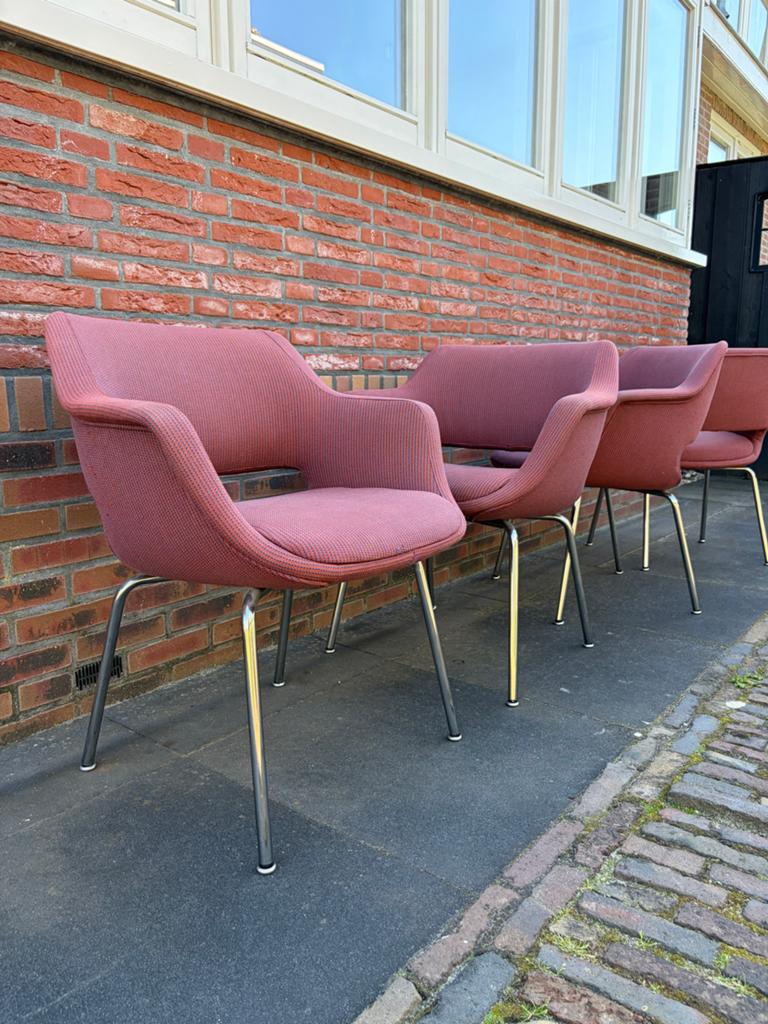 4 retro kuipstoelen, opnieuw bekleed in 2017, Huis en Inrichting, Stoelen, Ophalen, Gebruikt, Overige kleuren, Vier