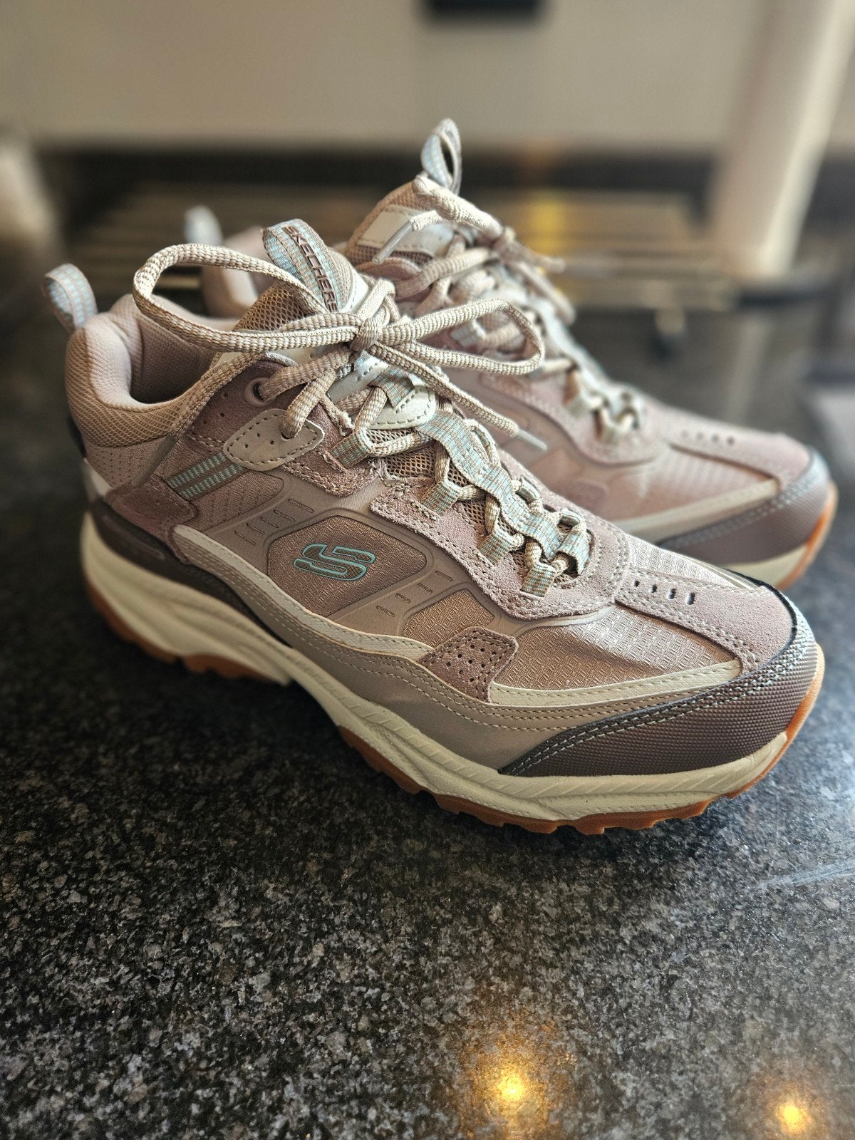 Skechers Waterproof Wandelschoenen - Maat 40, Ophalen of Verzenden, Zo goed als nieuw, Schoenen