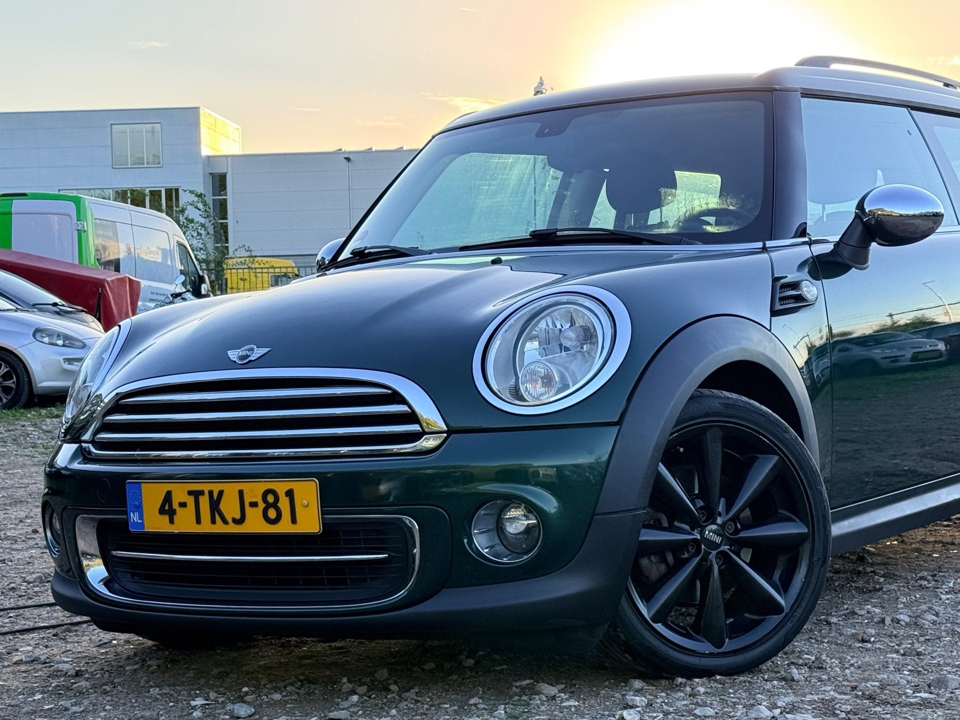 Mini Clubman 1.6 Cooper Chili Final Edition/ HALF LEDER/ NAV, Voorwielaandrijving, Gebruikt, 4 cilinders, 4 stoelen