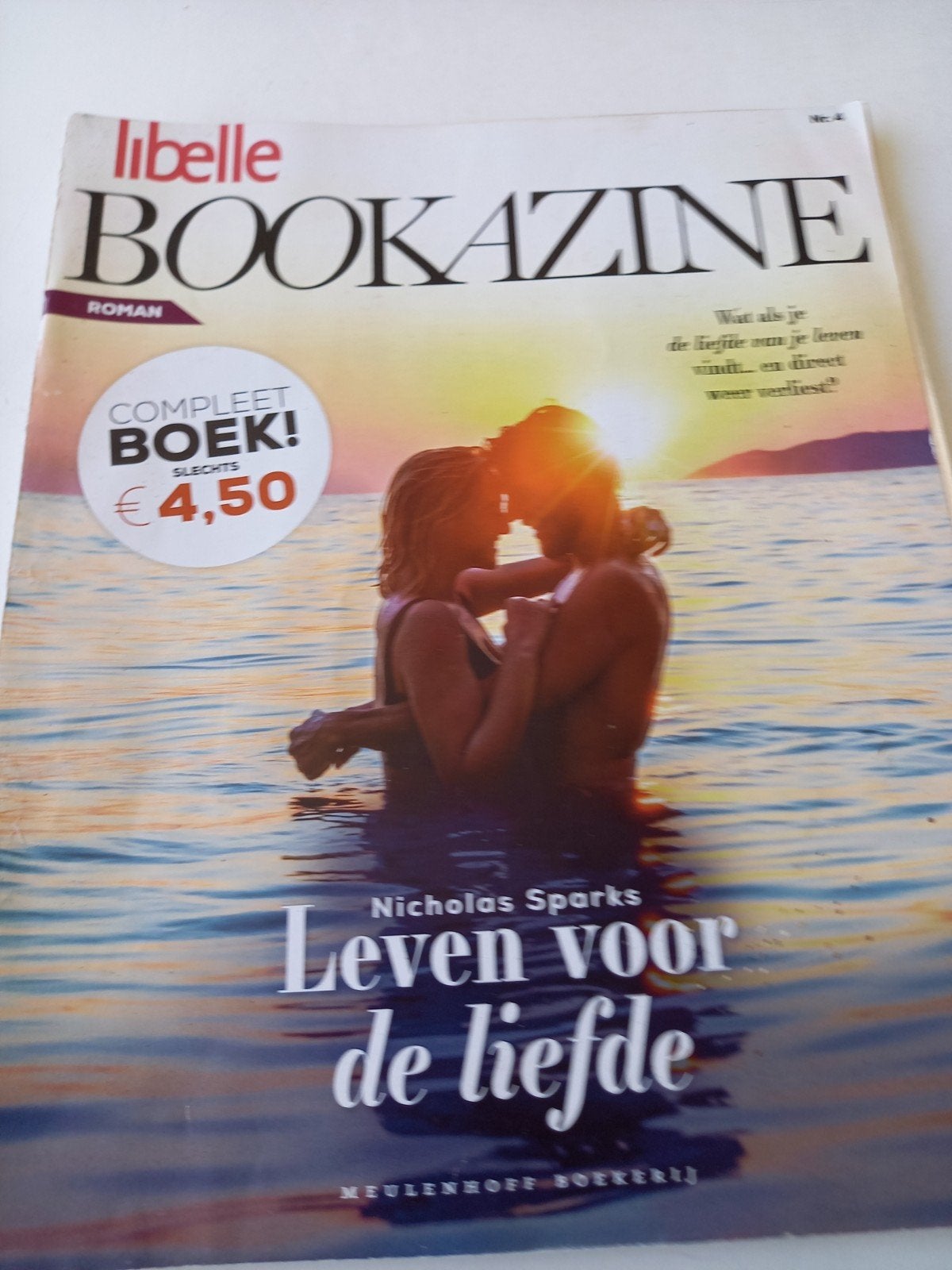 Libelle Bookazine: Leven voor de liefde - Nicholas Sparks, Ophalen of Verzenden, Gelezen, Nicholas Sparks, Nederland