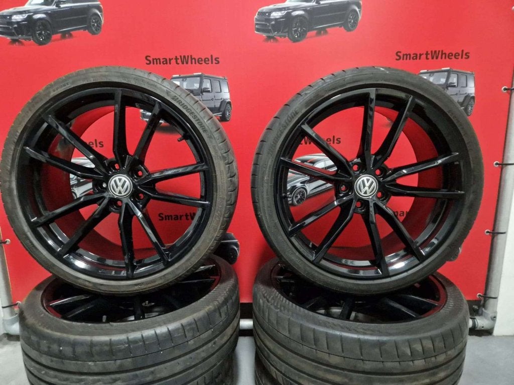 19 inch ORIGINEEL VOLKSWAGEN R-LINE PRETORIA GTI CADDY VELGE, Banden en Velgen, Niet ingevuld, Ophalen of Verzenden, 235 mm