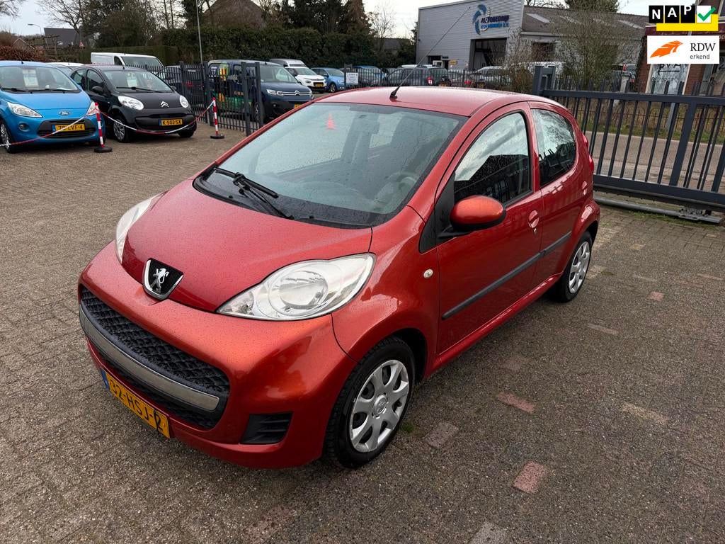 Peugeot 107 1.0 | NWE APK | Airco | 5 Deurs | Trekhaak |, Auto's, Peugeot, Voorwielaandrijving, Gebruikt, Overige kleuren, 4 stoelen
