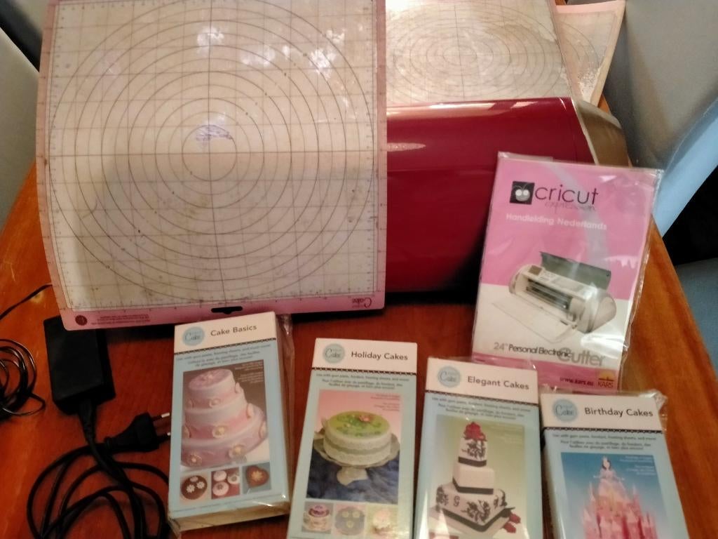 cricutcake, Ophalen, Overige typen, Kunststof, Zo goed als nieuw