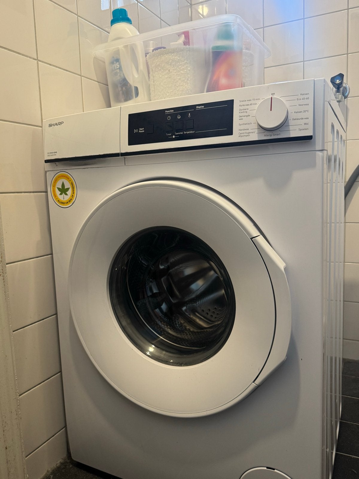 Sharp Wasmachine, Ophalen, 1200 tot 1600 toeren, 8 tot 10 kg, Zo goed als nieuw