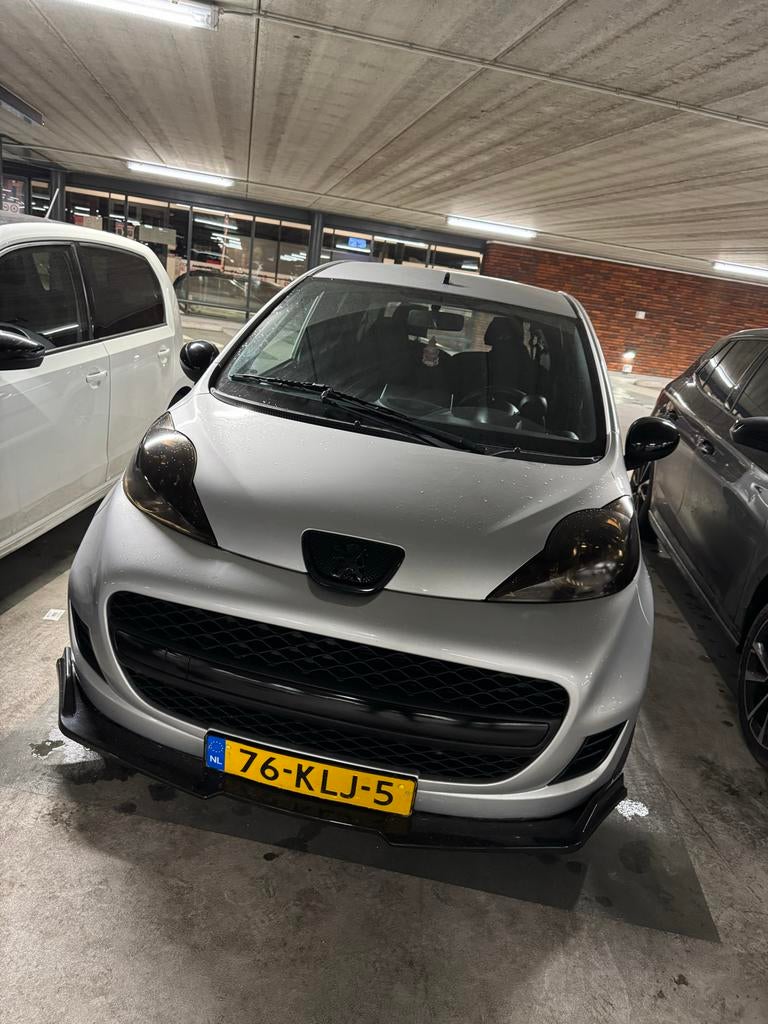 Peugeot 107 1.0 12V 5DR 2010 Grijs, Ophalen, Peugeot