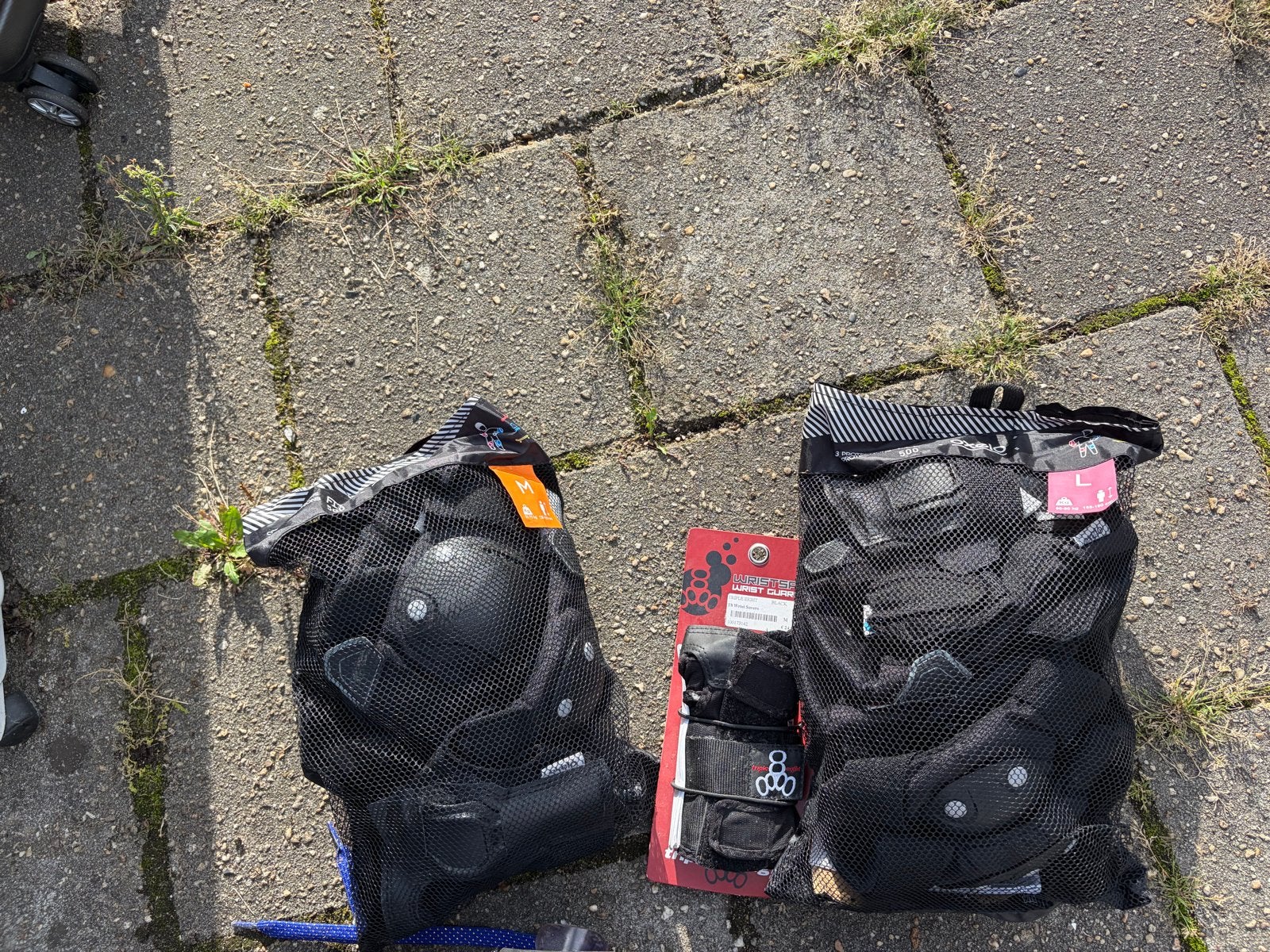 Beschermset Nieuw in verpakking en 2 paar RSI rolschaatsen, Ophalen, Nieuw, Heren, Bescherming