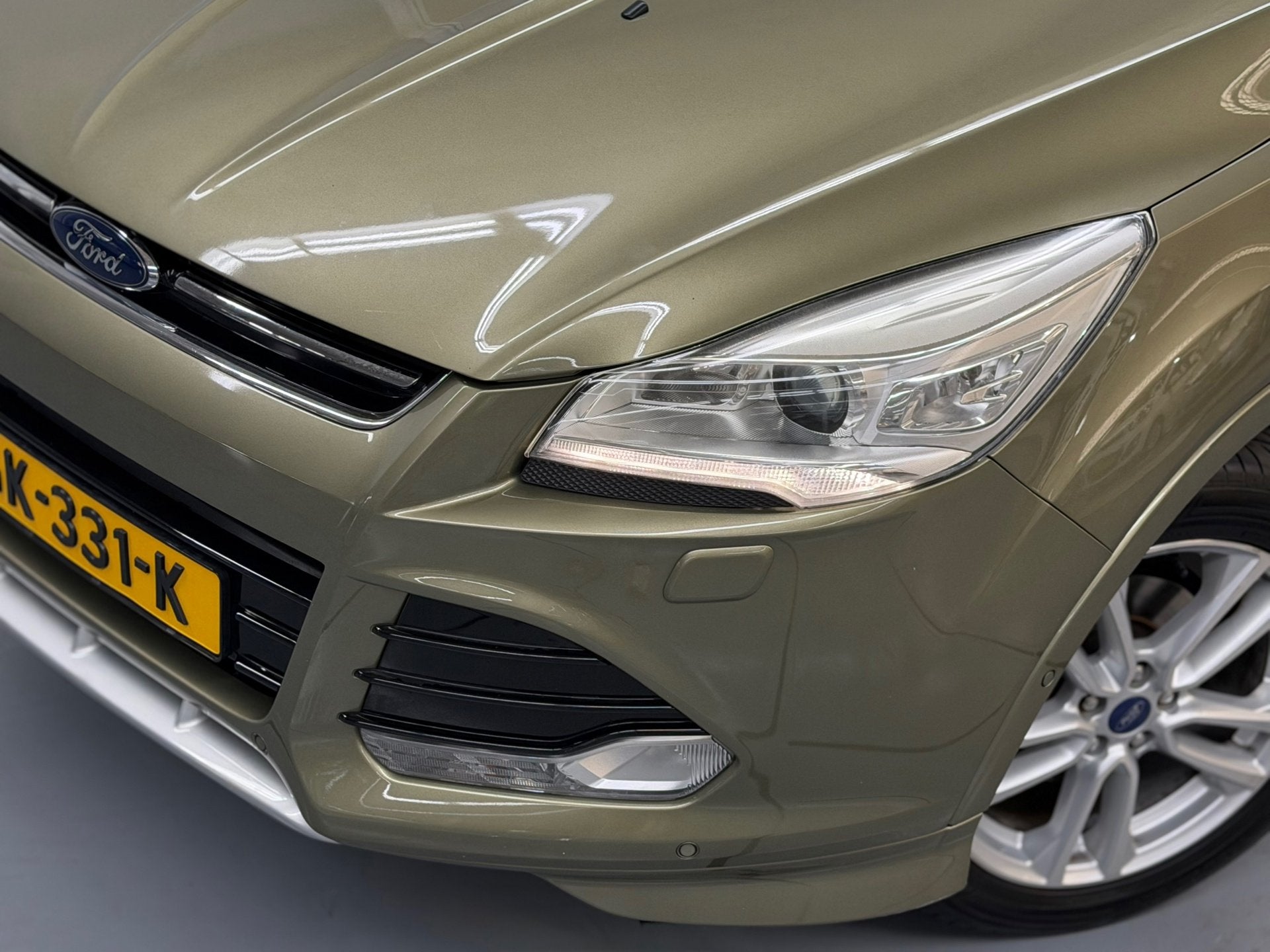 Foto 2 van Ford Kuga 1.5 Titanium Styling Pack D.riem VV Nette Auto