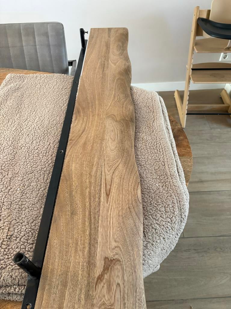 Massief mangohouten wandplank 140cm met blinde bevestiging, Ophalen, Zo goed als nieuw