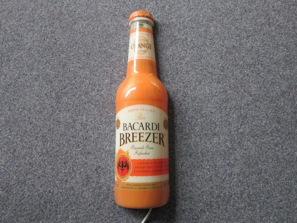 BACARDI LAMP LICHTRECLAME, Verzamelen, Merken en Reclamevoorwerpen, Ophalen, Zo goed als nieuw, Lichtbak of (neon) lamp
