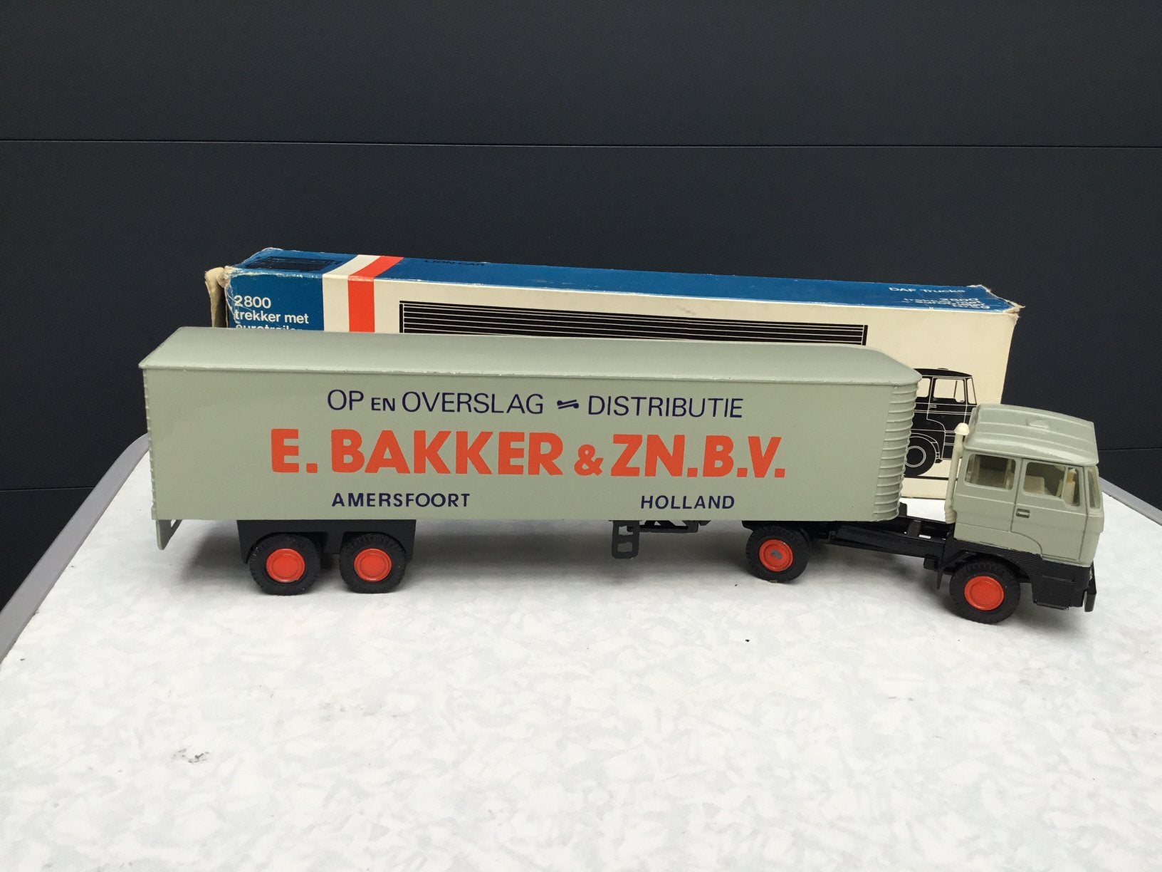 Lion Car Daf 2800 E . Bakker, Ophalen of Verzenden, Zo goed als nieuw, Bus of Vrachtwagen, Lion Toys
