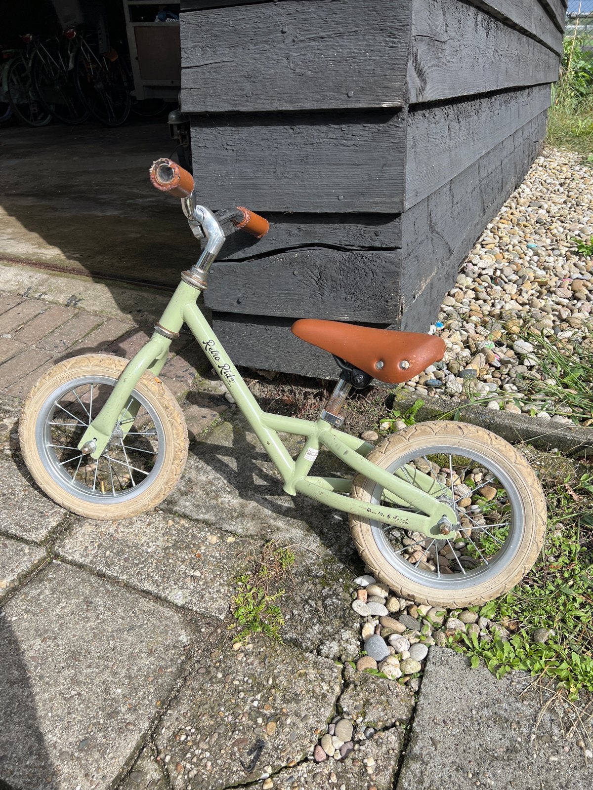 Leuke Retro Ride loopfiets voor kinderen, Ophalen, Zo goed als nieuw, Minder dan 16 inch
