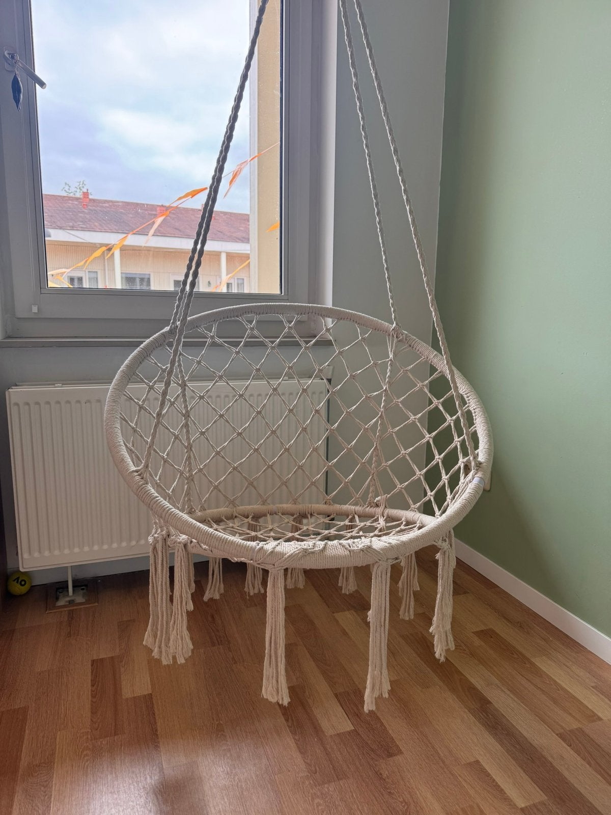 Hangstoel, Huis en Inrichting, Stoelen, Ophalen, Wit, Zo goed als nieuw, Metaal