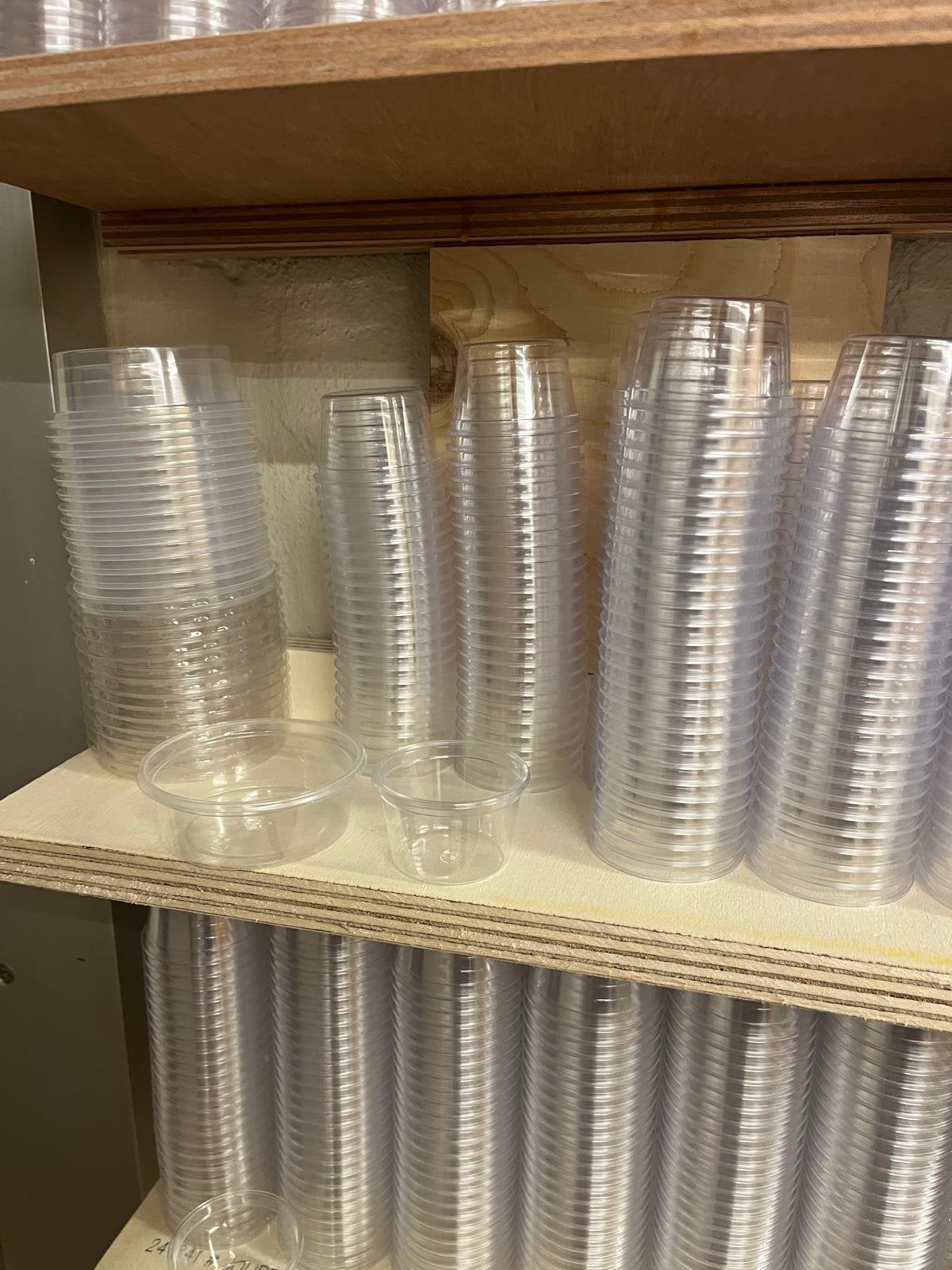 Te koop heel veel plastic kuipjes bakjes, Ophalen of Verzenden, Nieuw