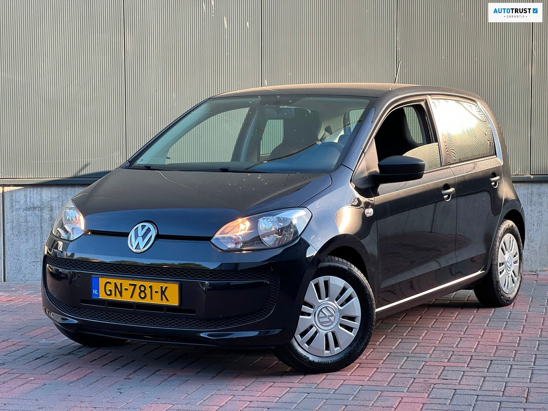 Volkswagen Up! 1.0 take up! BlueMotion * 5-Deurs * Airco * G, Voorwielaandrijving, Stof, Gebruikt, Zwart