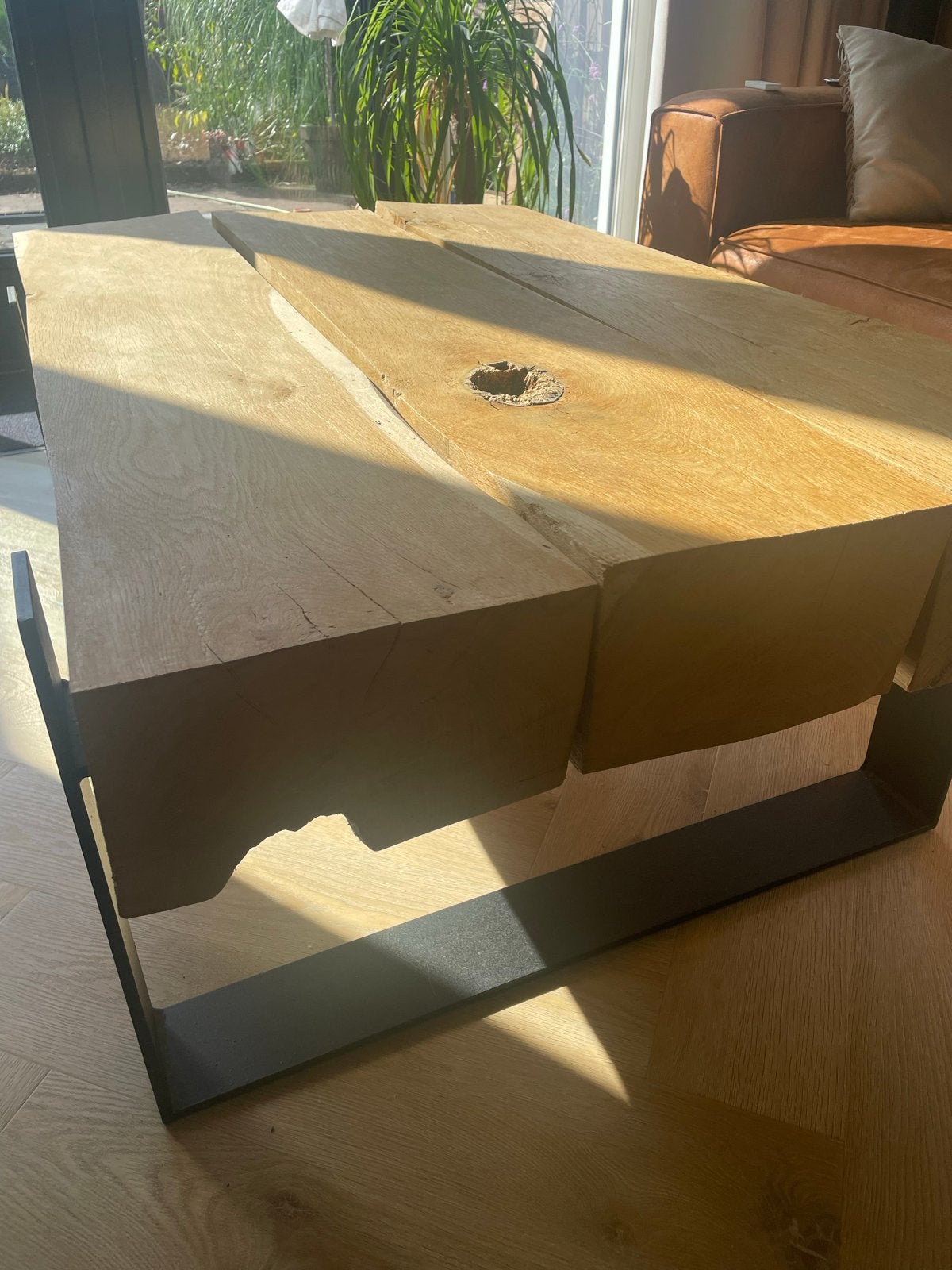 Salontafel van echt hout met metalen poten, Ophalen, 50 – 75, Gebruikt, 100 tot 150 cm
