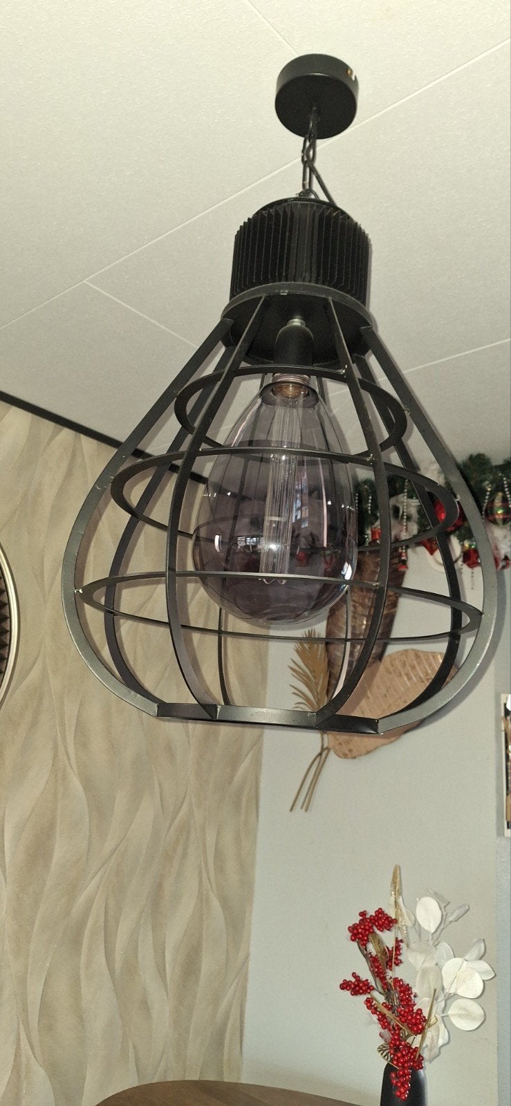 Industriële hanglamp met kooi en E27 fitting, Huis en Inrichting, Lampen | Hanglampen, Ophalen, Gebruikt, E27 (groot), Metaal