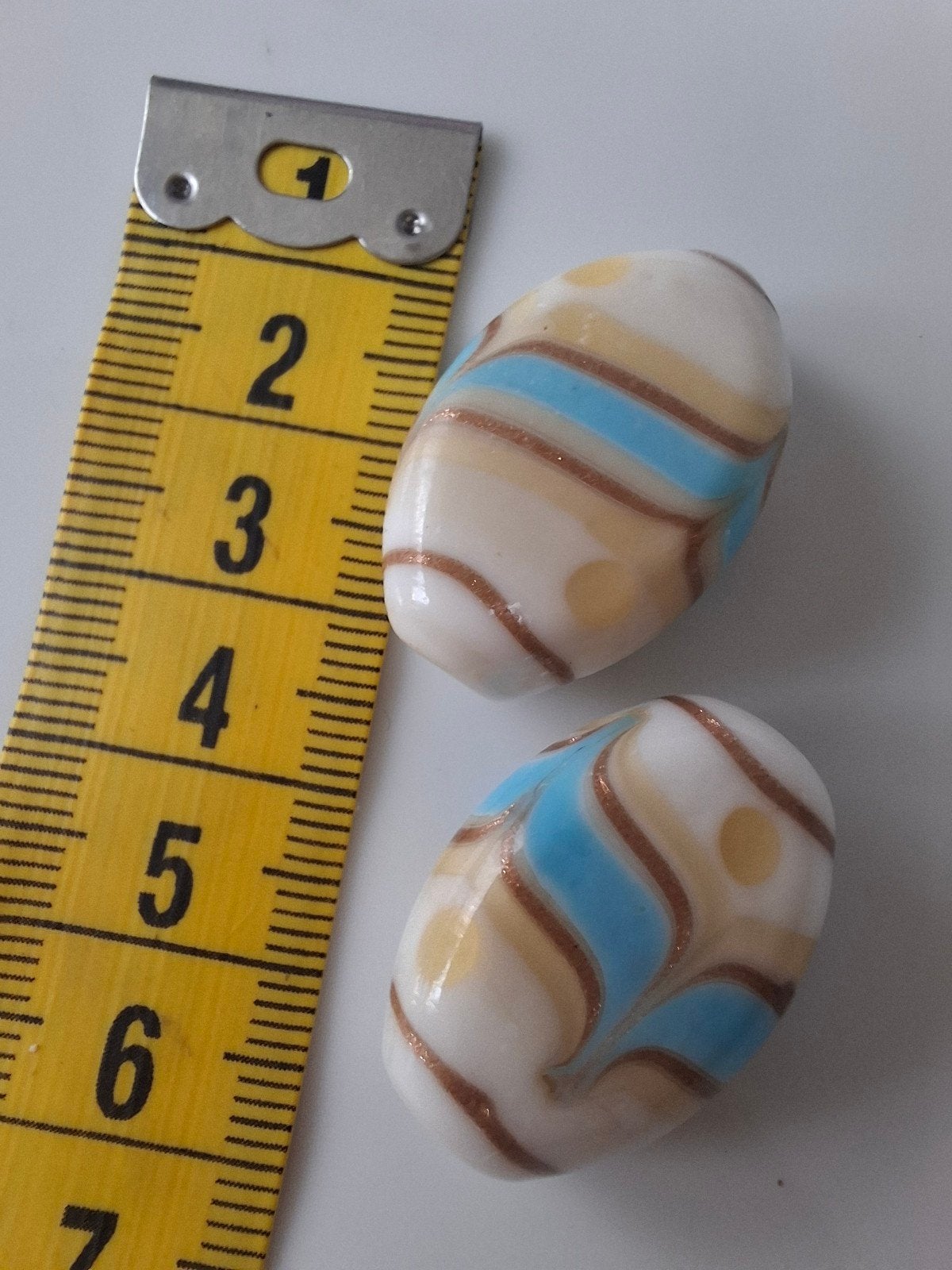 2 grote glaskralen lampwork wit blauw goud bruin kralen, Kraal, -, -, Nieuw
