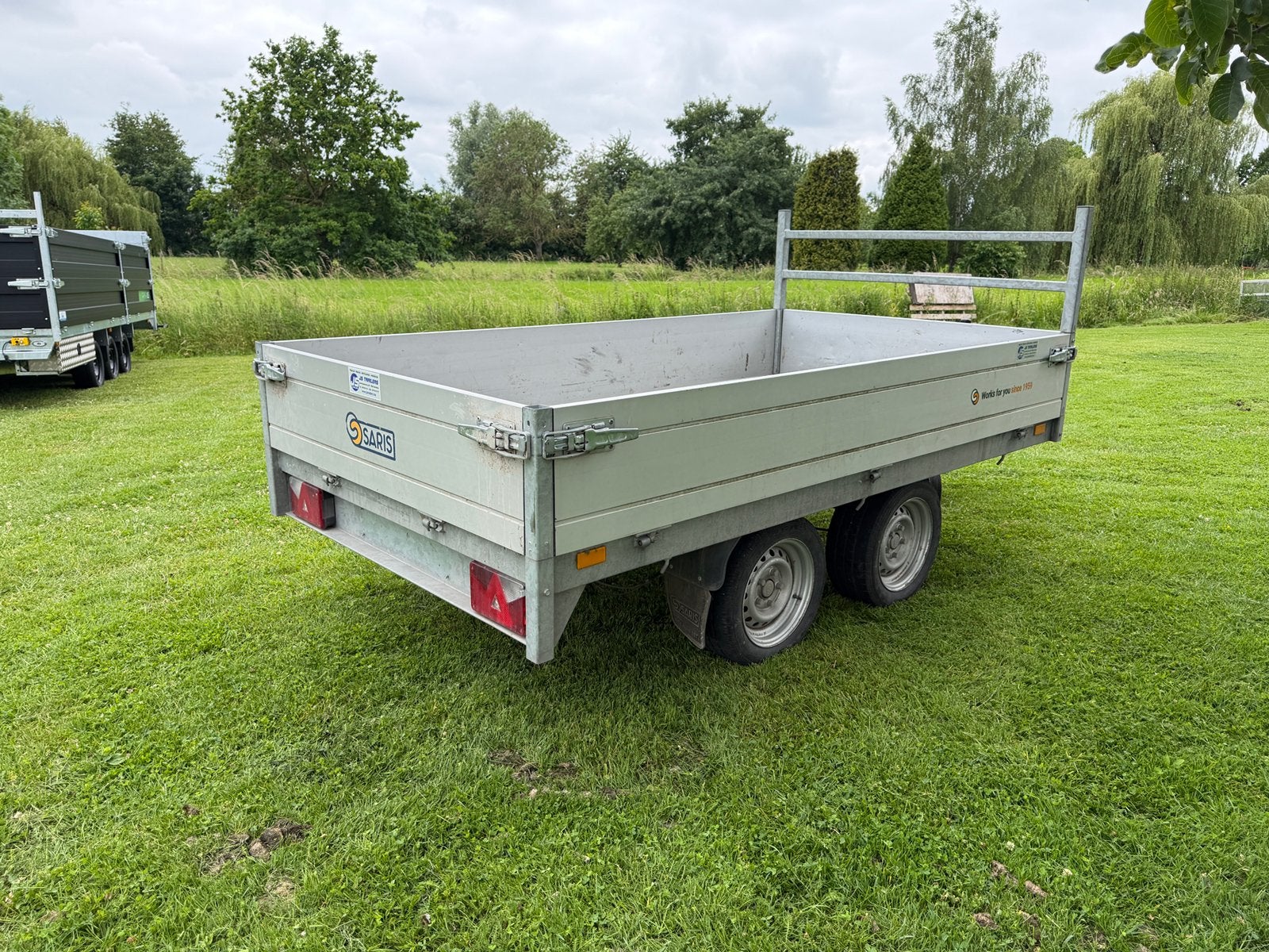 SARIS plateauwagen 2000kg, 276x163 ZGAN 2023, Ophalen, Zo goed als nieuw