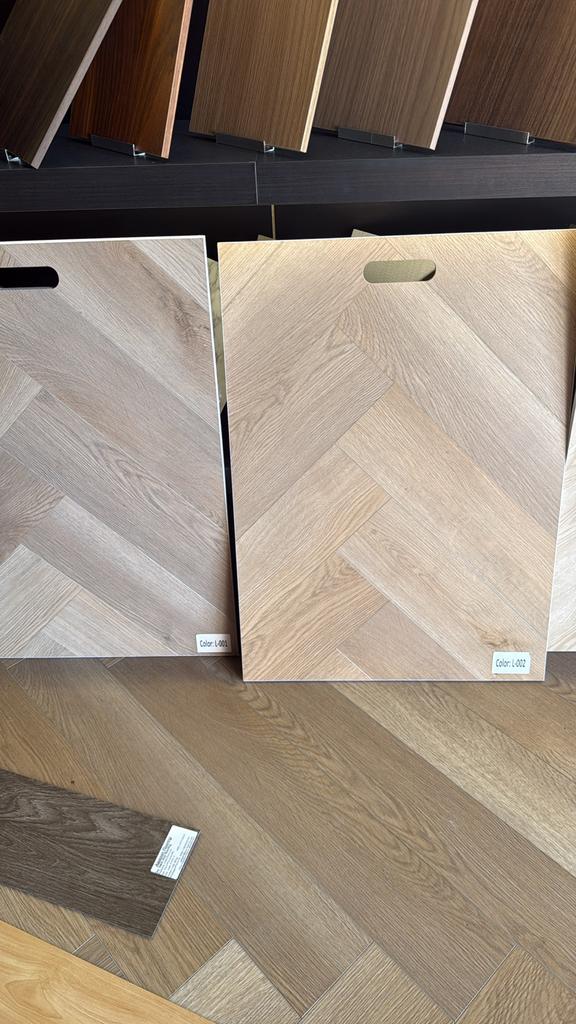 Pvc click visgraat vloer - diverse kleuren laatste kans, Ophalen, Kunststof, 50 tot 150 cm, Overige typen