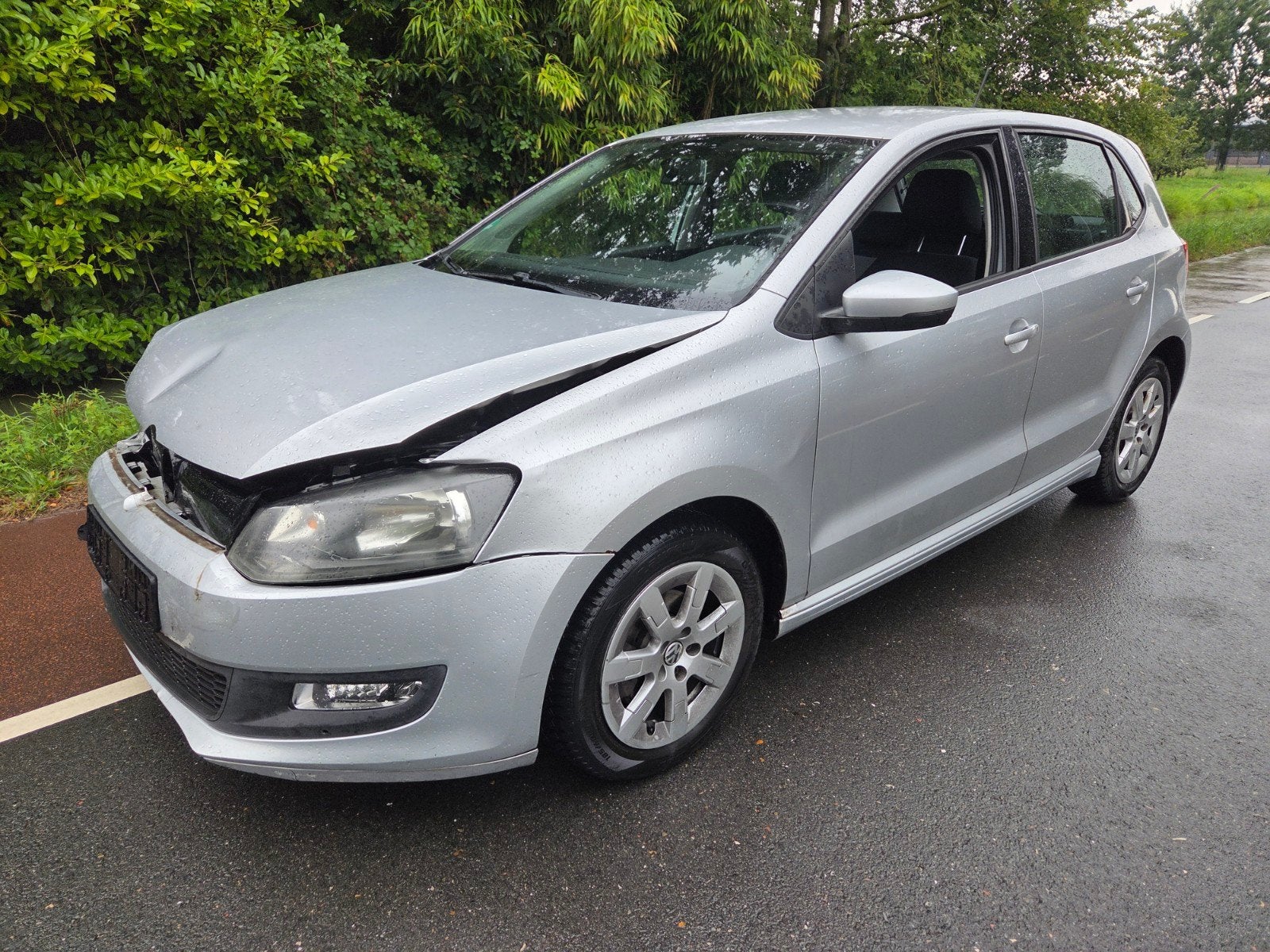 volkswagen Polo 1.2 tdi 2011 298dkm, Auto diversen, Schadeauto's, Volkswagen, Zwart, Ophalen of Verzenden, Handgeschakeld
