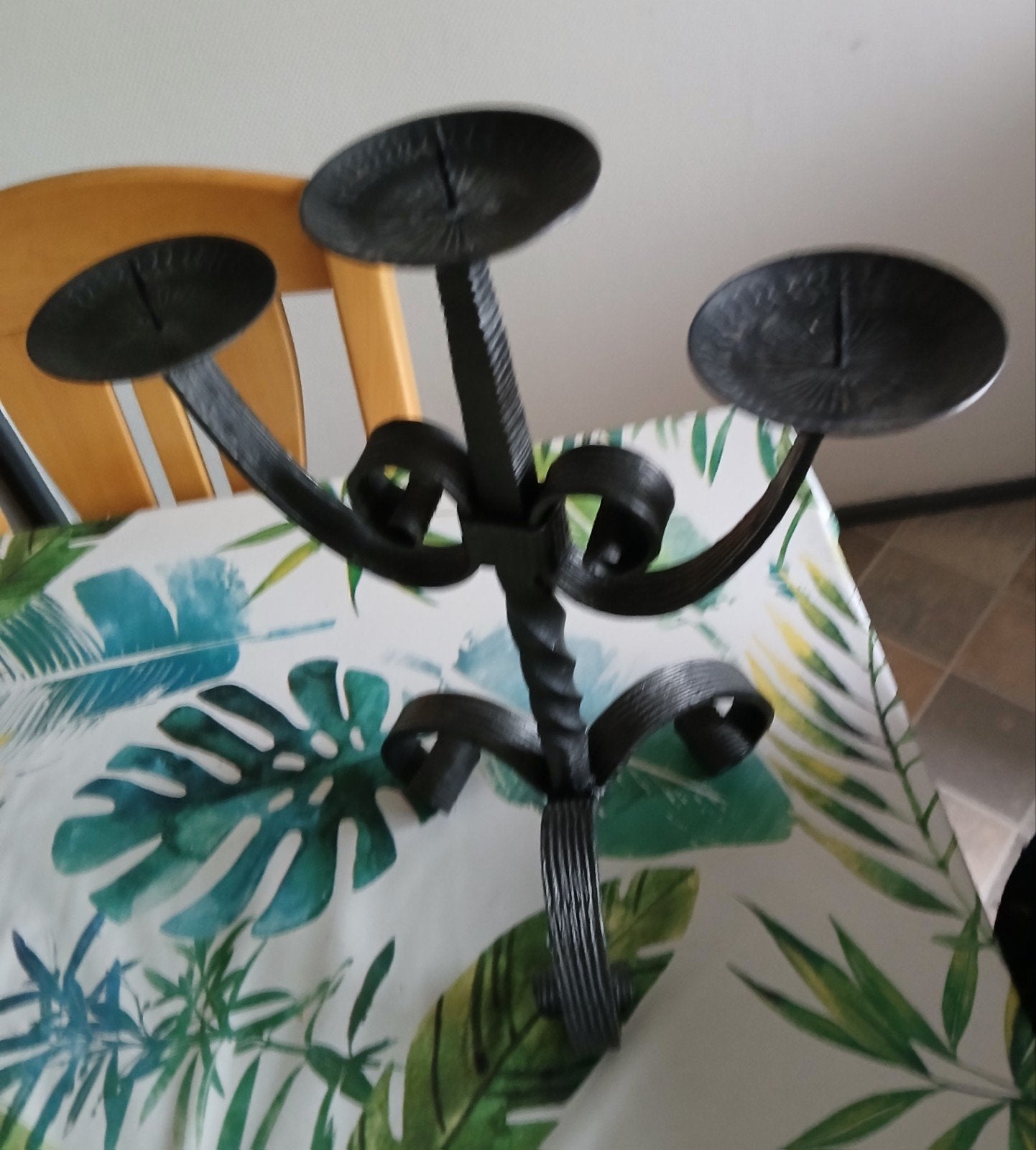 Zware smeedijzeren kandelaar, Ophalen, Zo goed als nieuw, Zwart, 45 cm