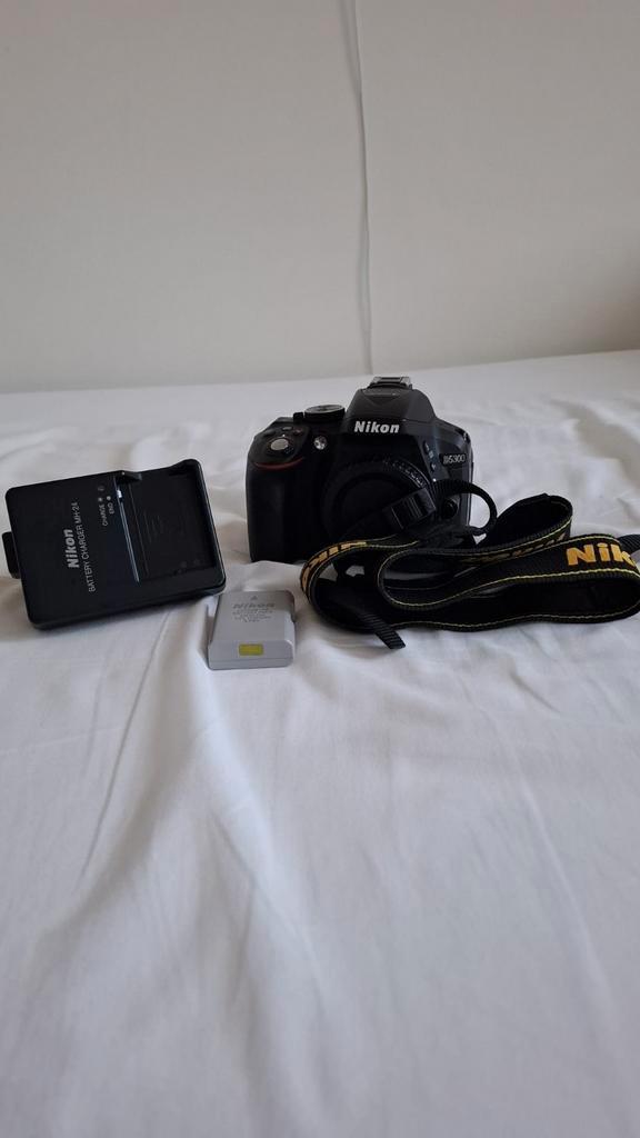 Nikon D5300 in zeer goede staat, Ophalen of Verzenden, Zo goed als nieuw