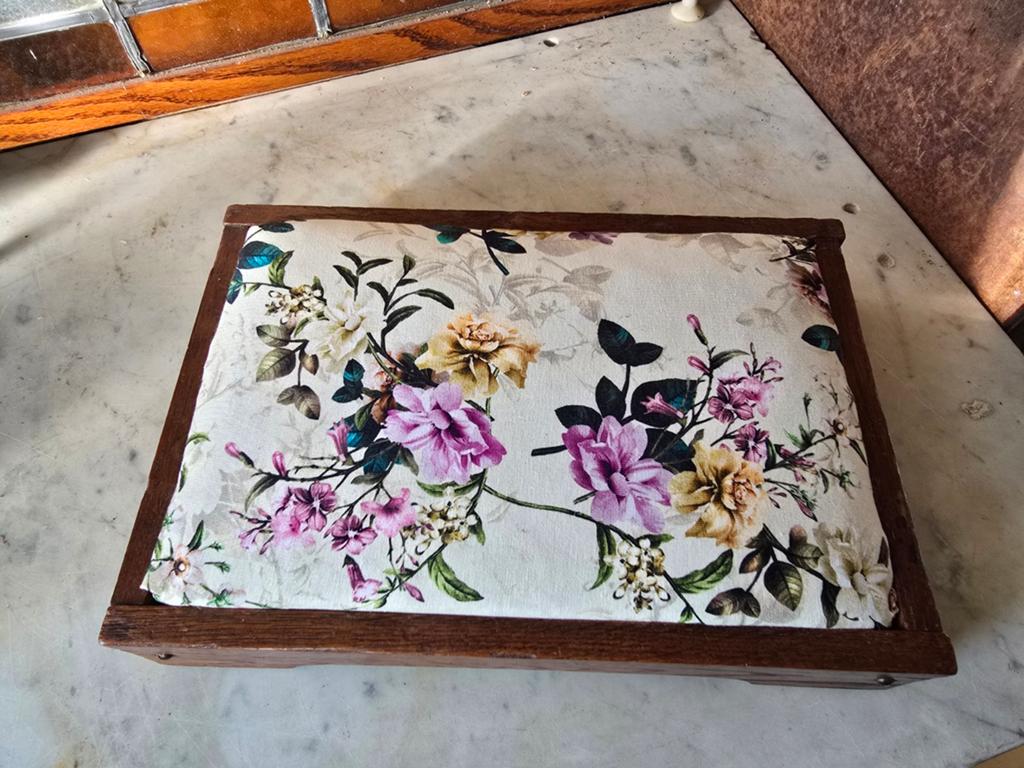 Oud eiken voetenbankje brocante rozen, Antiek en Kunst, Ophalen of Verzenden