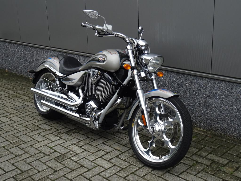 Victory JACKPOT CORY NESS (bj 2008), Motoren, Chopper, Bedrijf, 1634 cc, VICTORY