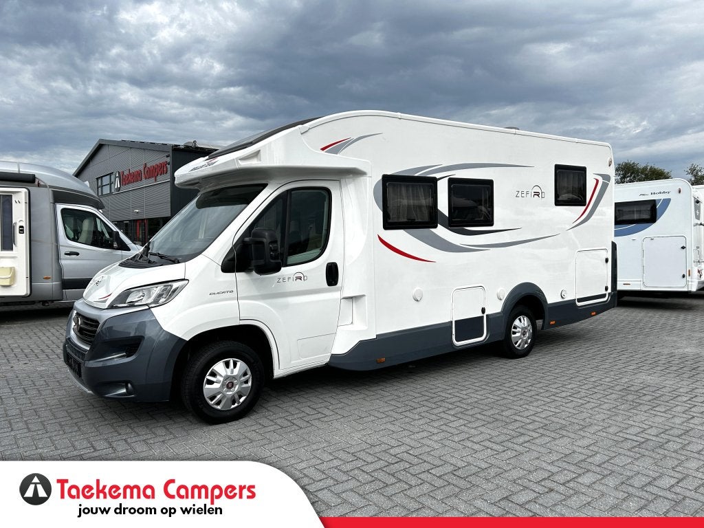 RollerTeam Zefiro 263TL Queensbed/2018/Euro6/Airco/6.9m, Caravans en Kamperen, Campers, Overige merken, Fiat, Bedrijf, 6 tot 7 meter