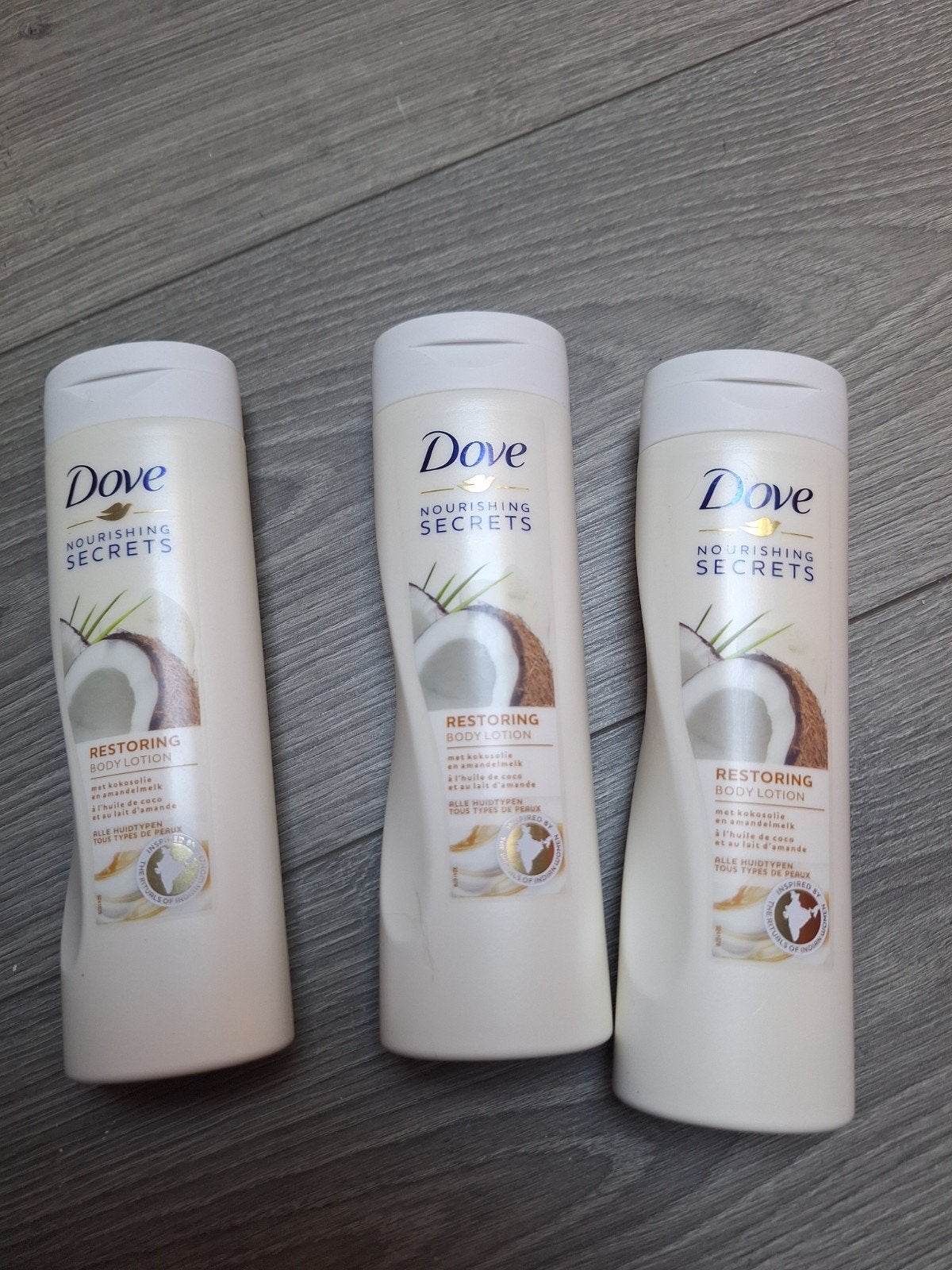 3x Dove Bodylotion Kokosolie & Amandelmelk, Ophalen, Nieuw, Bodylotion, Crème of Olie