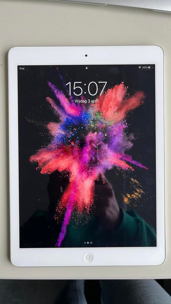 Ipad Air, Ophalen, Zo goed als nieuw, 10 inch, Bescherming voor- en achterkant