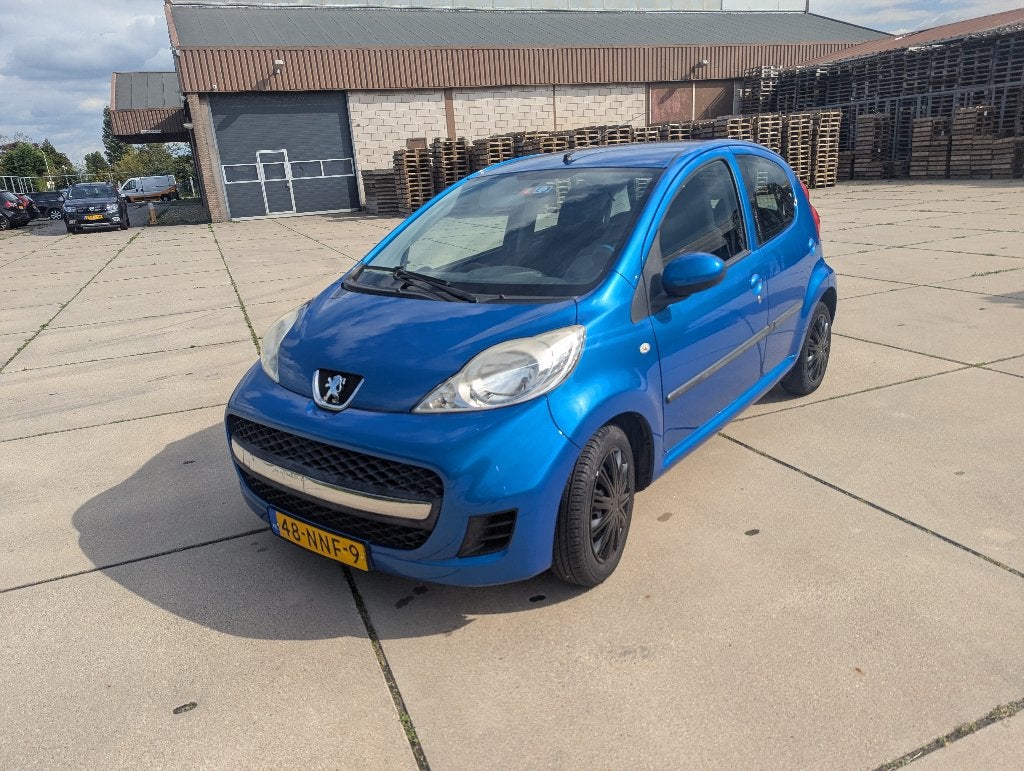 Peugeot 107 1.0 12V 5DR 2010 Blauw, Voorwielaandrijving, Stof, Zwart, 68 pk