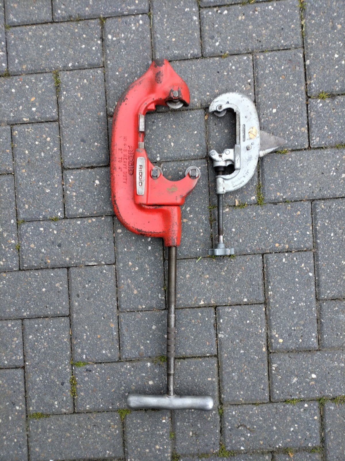 Ridgid 4-S heavyduty Pijpsnijder.En Half inch tot 2 1/2 inch, Ophalen of Verzenden, Gebruikt, Snijgereedschap